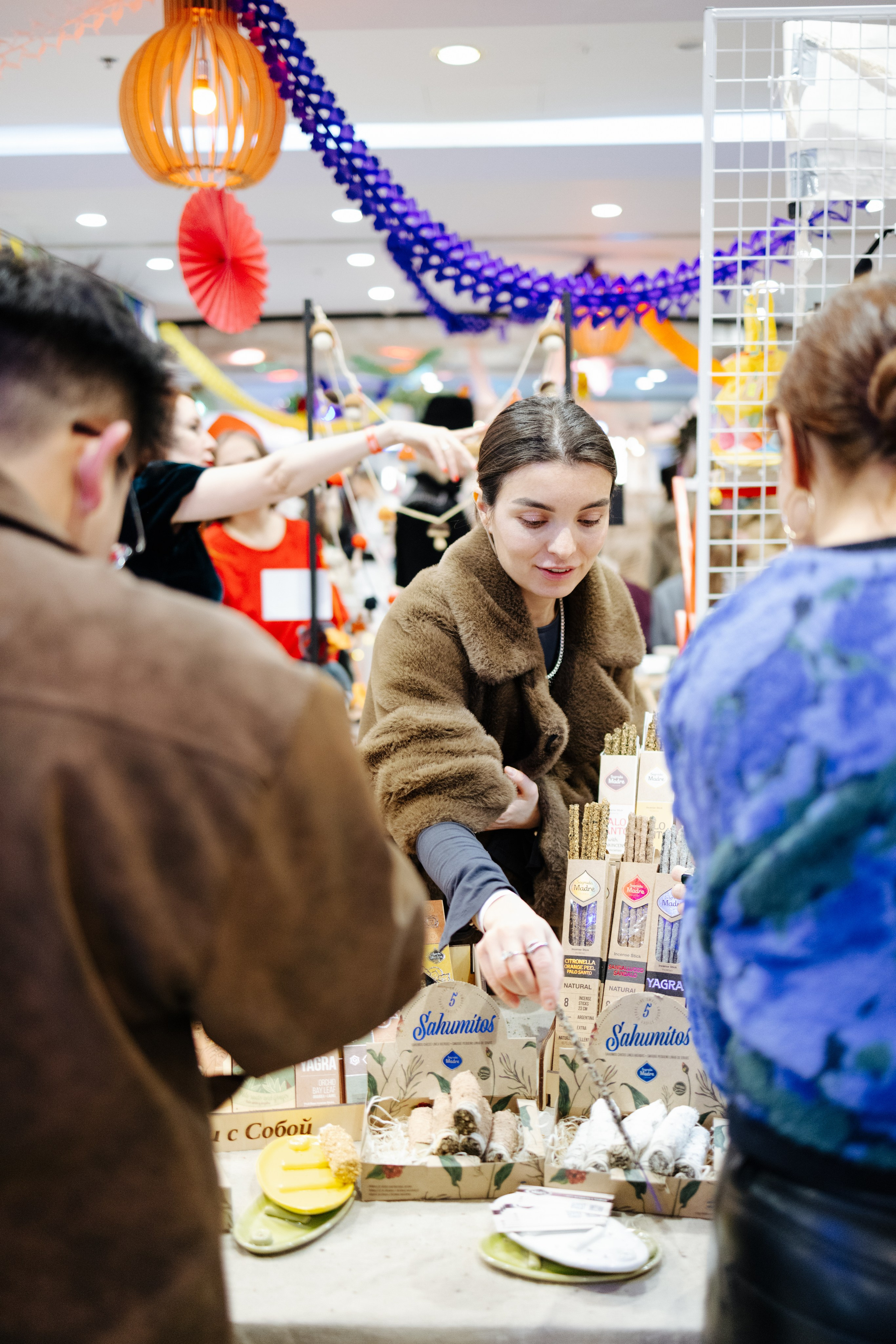 27–28 декабря 2025 Pop-up в Lotte Plaza / фото Валерий Белобеев. Фотоотчеты «Ламбада-маркета»