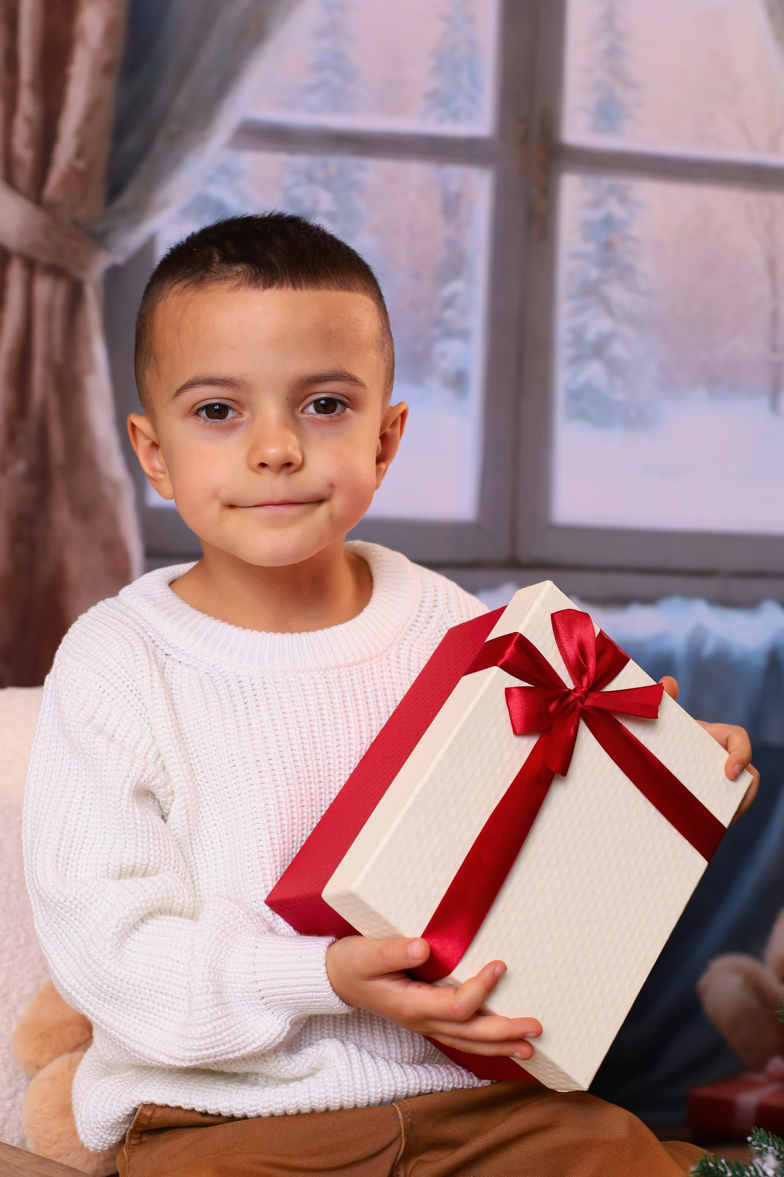 Новый год с мишками. Выпускные альбомы в Таганроге и Ростовской Области