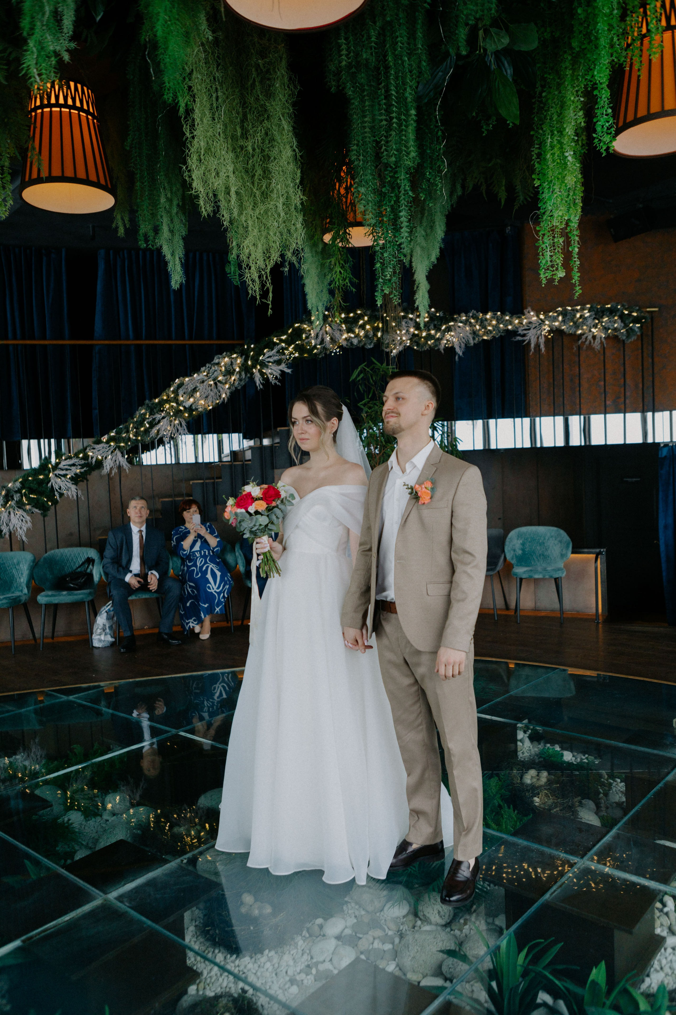 Ксюша и Илья. Утро в отеле роспись в Birds. Свадебный и портретный фотограф в Москве Анастасия Масюк