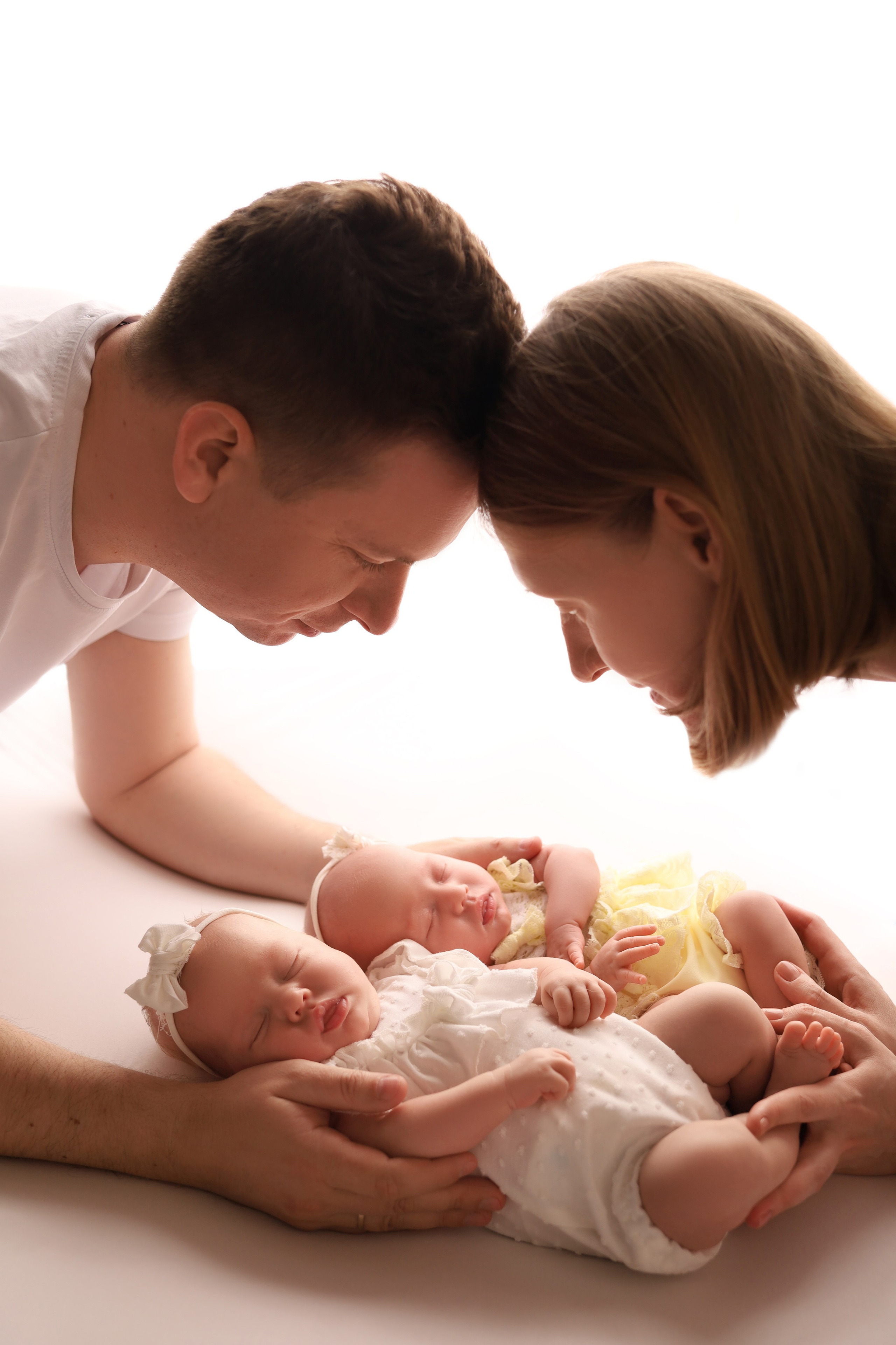 Близняшки. Фотограф новорожденных в Москве и Московской области Наталья Збиглей