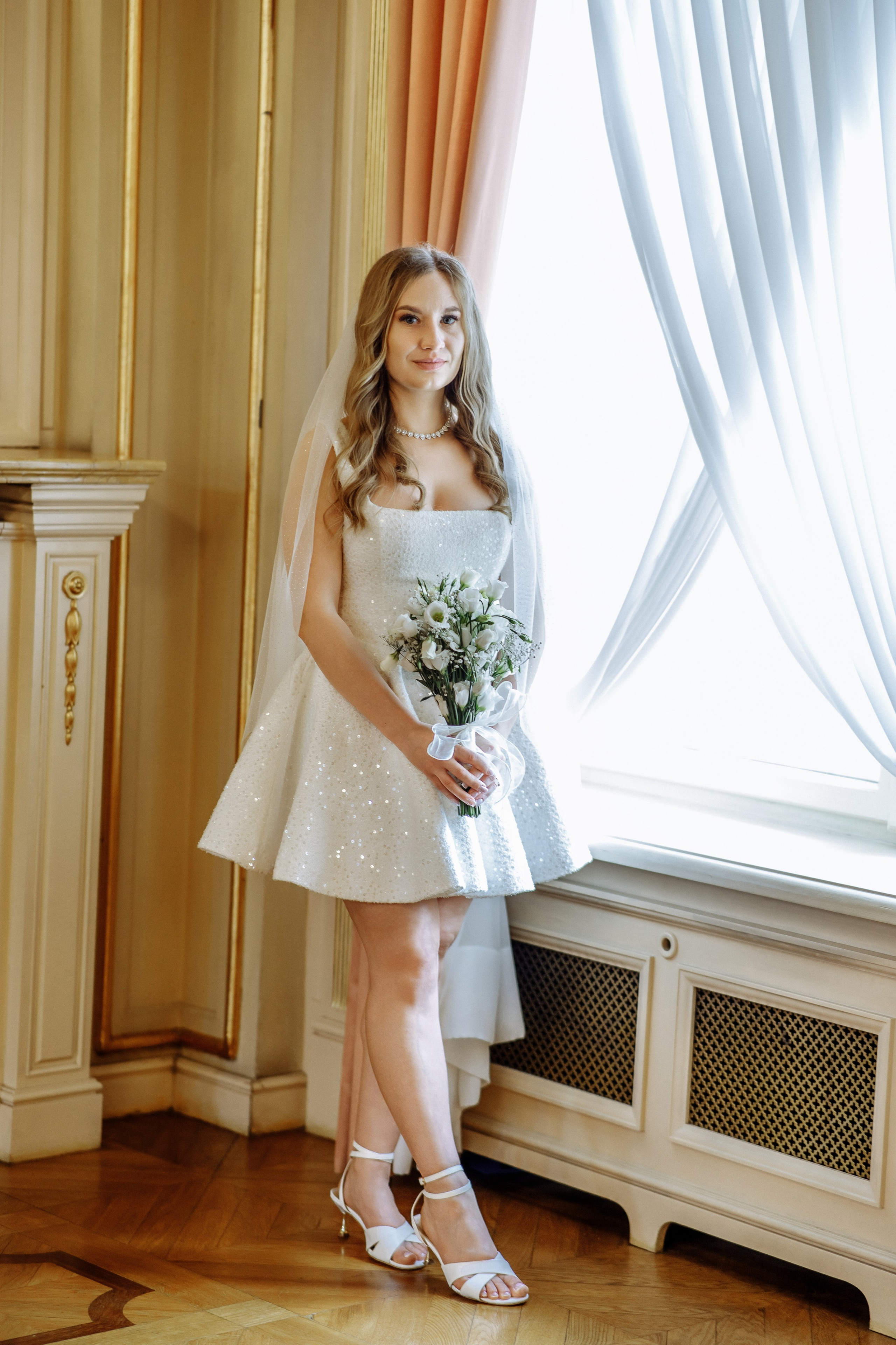 Ślubna sesja zdjęciowa w Pałacu Poznańskiego-Muzeum Miasta Łodzi. Свадебный фотограф Варшава Лодзь Польша Елена Юцова