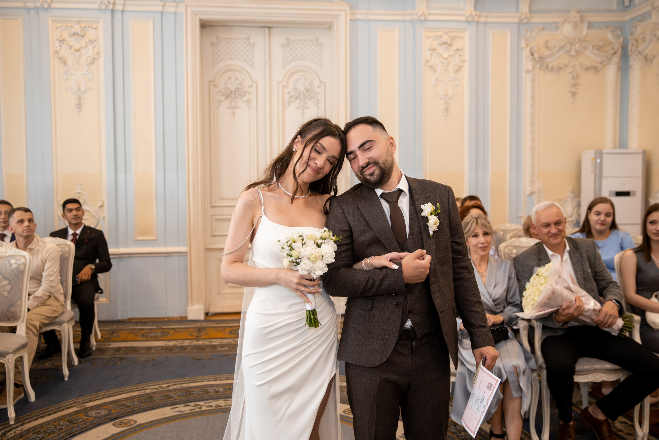 Анна и Александр / Прогулка + ЗАГС. Свадебный и семейный фотограф в Москве Диана Левченко