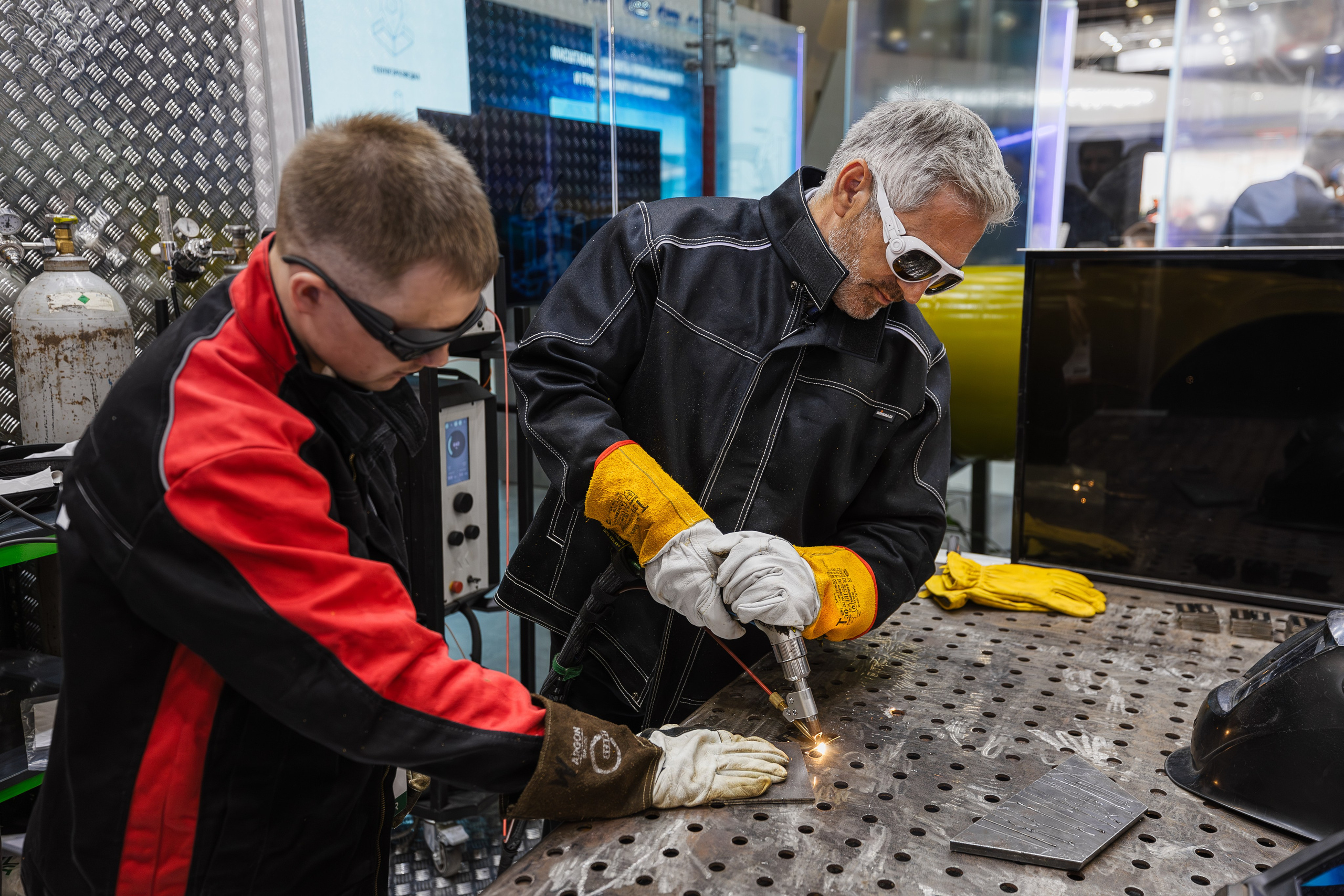 Фотосъемка ПМГФ 2025 в СПб | Репортаж для энергетической отрасли