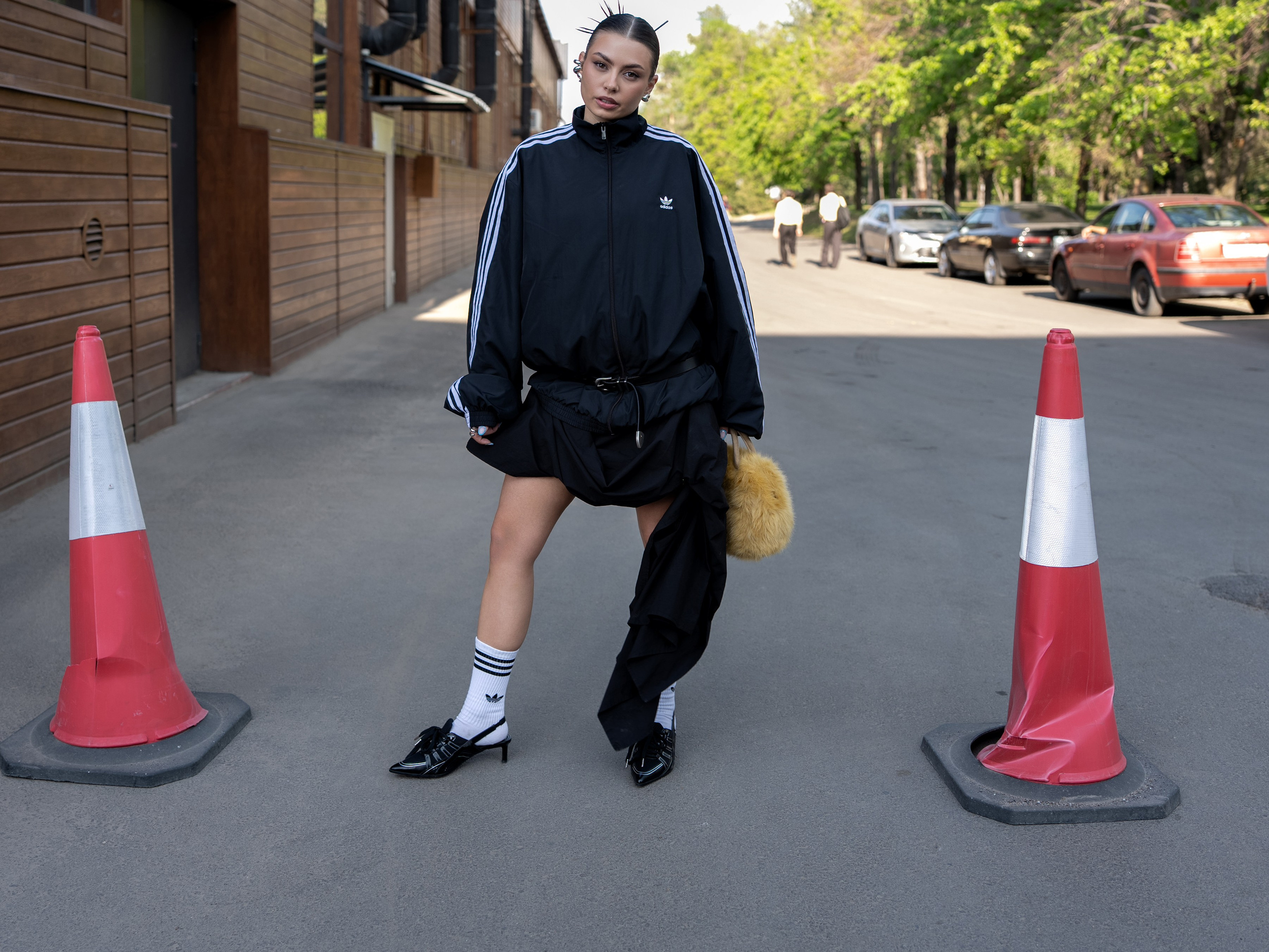 Visa Fashion Week Almaty Pre-Fall 2026 April StreetStyle Day 2. Сайт Алматинского НЮ АРТ, будуар и фэшн фотографа Дениса Карпенко