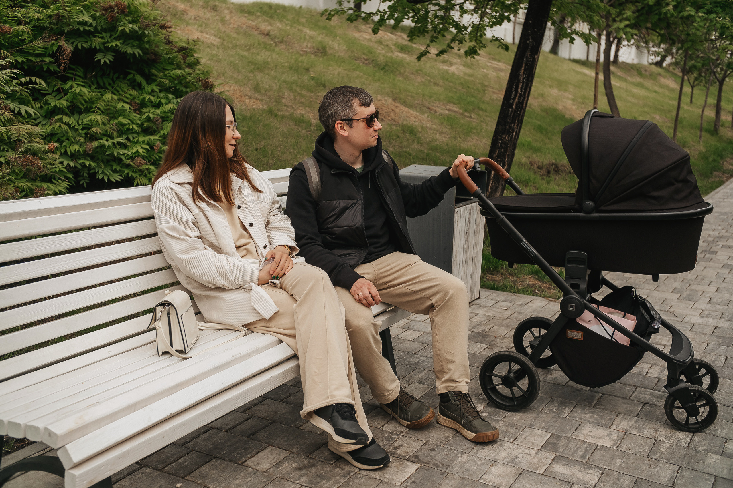 Семейная прогулочная фотосессия в парке Черное озеро. Портретный фотограф в Москве Ольга Акушко