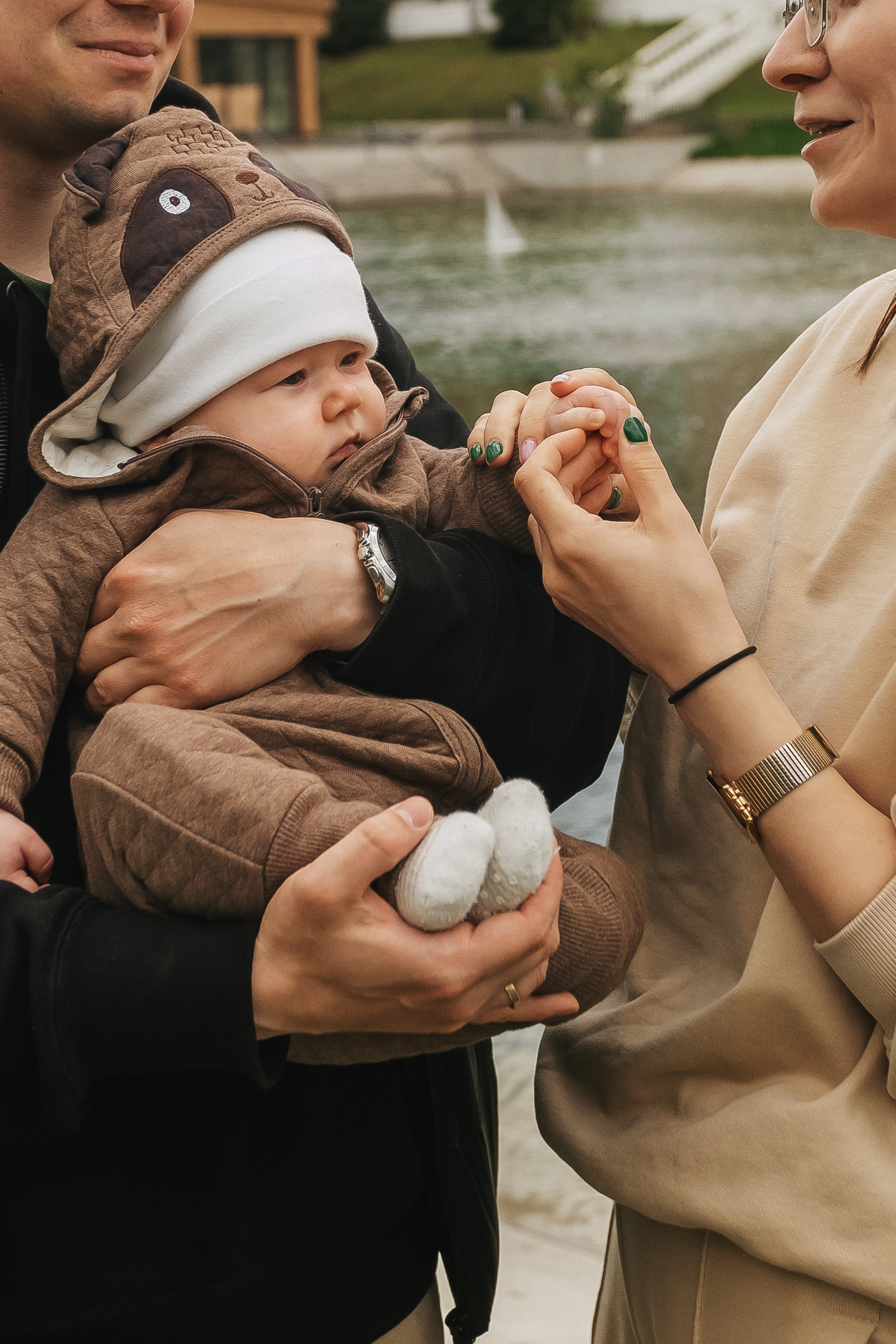 Семейная прогулочная фотосессия в парке Черное озеро. Портретный фотограф в Москве Ольга Акушко