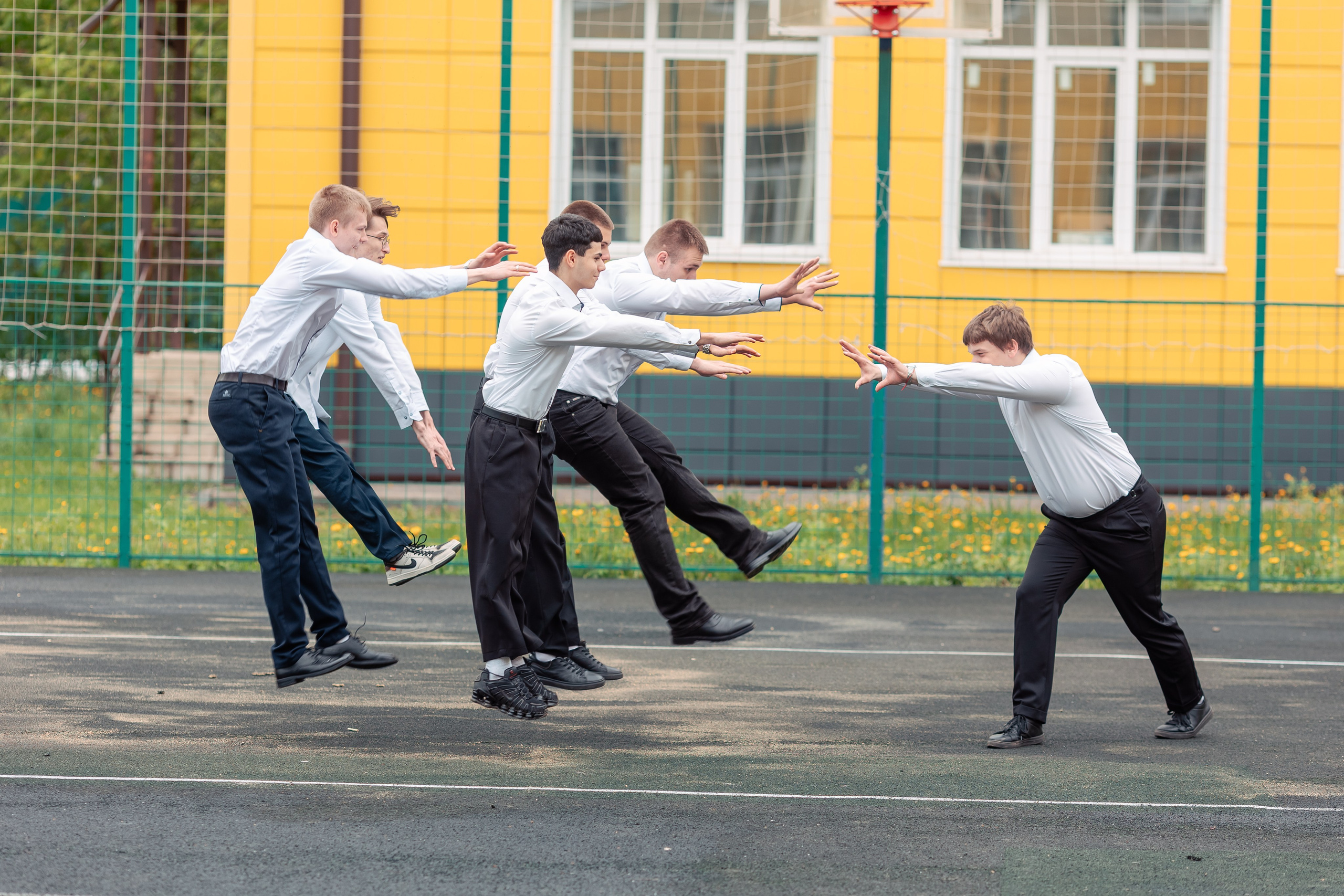 Позирование группы. Выпускные альбомы для детского сада и школы