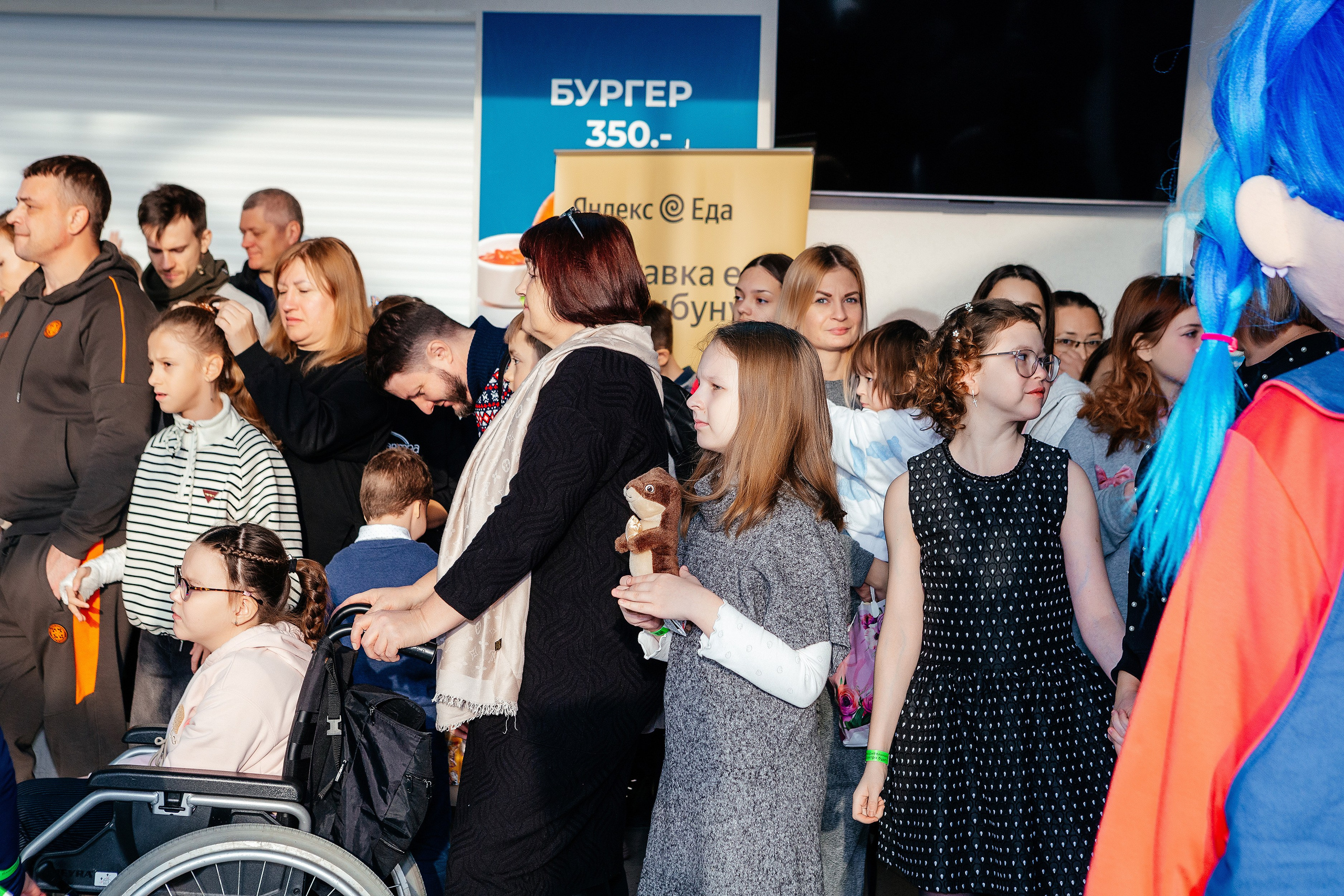 Благотворительный НГ. Фонд Завтра. Контент фотограф, съемка для маркетплейсов, фуд съемка и репортажи в Новосибирске Ралия Галеева