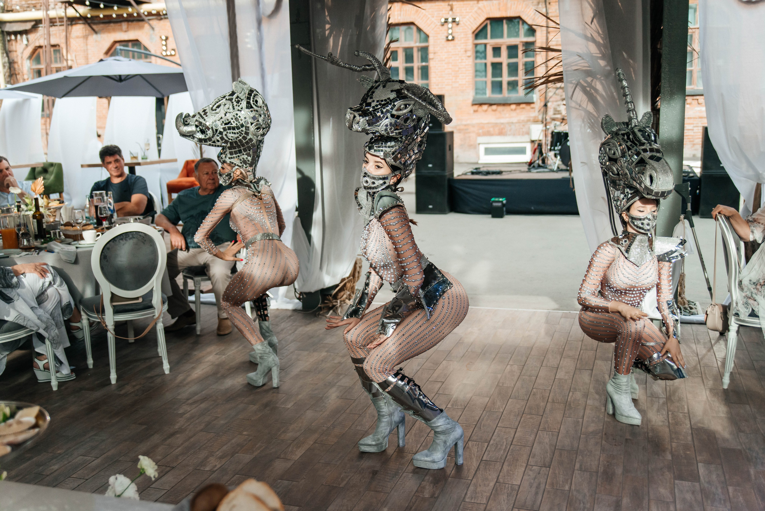 Вадим и София короткая версия свадебного дня. Меня зовут Александр Литвинчук и я свадебный фотограф в Саратове