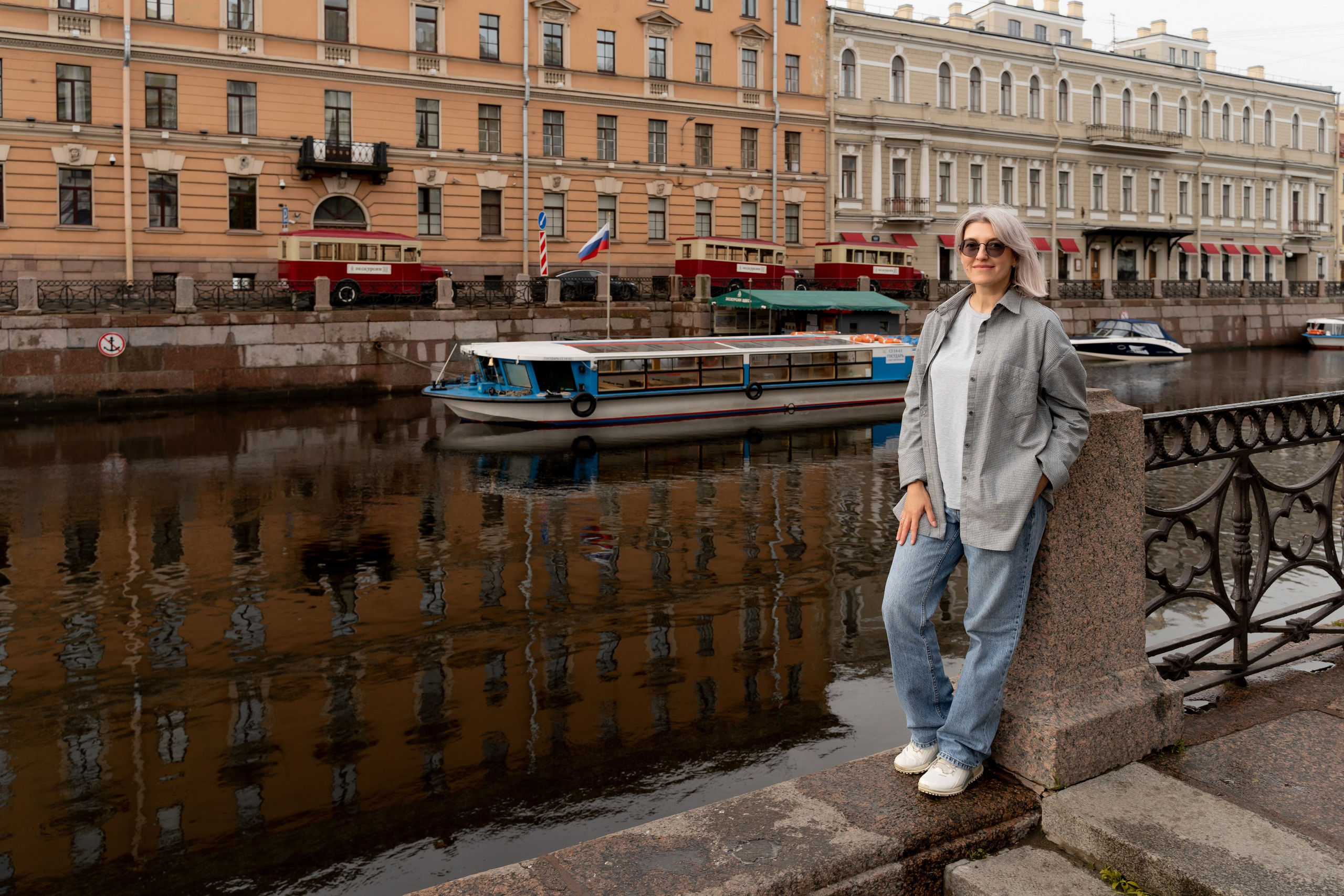 Таня и её семья 🤍 Она улыбнулась, и мне показалось, что весь мир стал светлее. — Эрих Мария Ремарк. Лайфстайл фотограф в Санкт-Петербурге — Наташа Шмидт