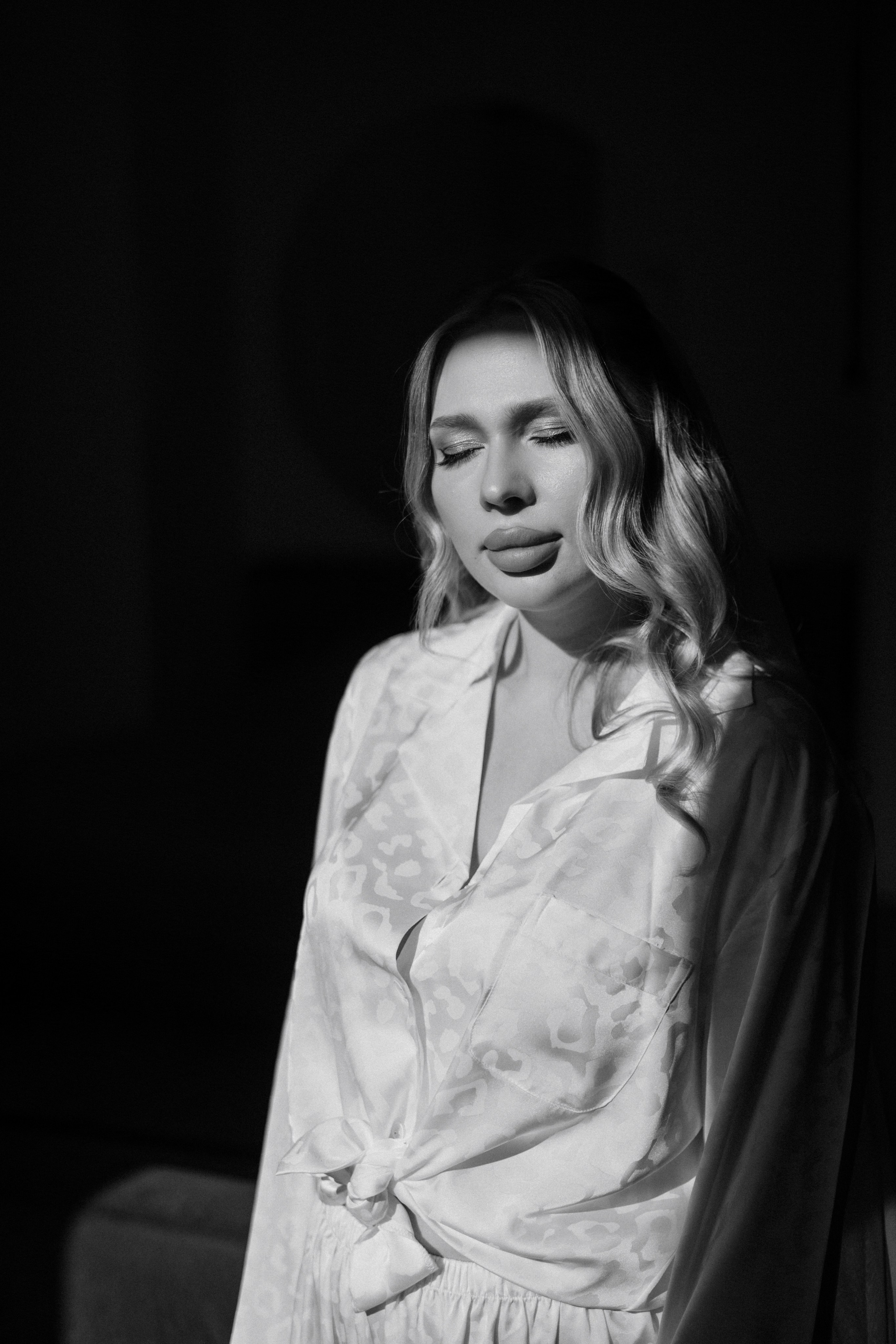 Арина и Дима. Сборы, роспись и прогулка. Свадебный и портретный фотограф в Москве Анастасия Масюк