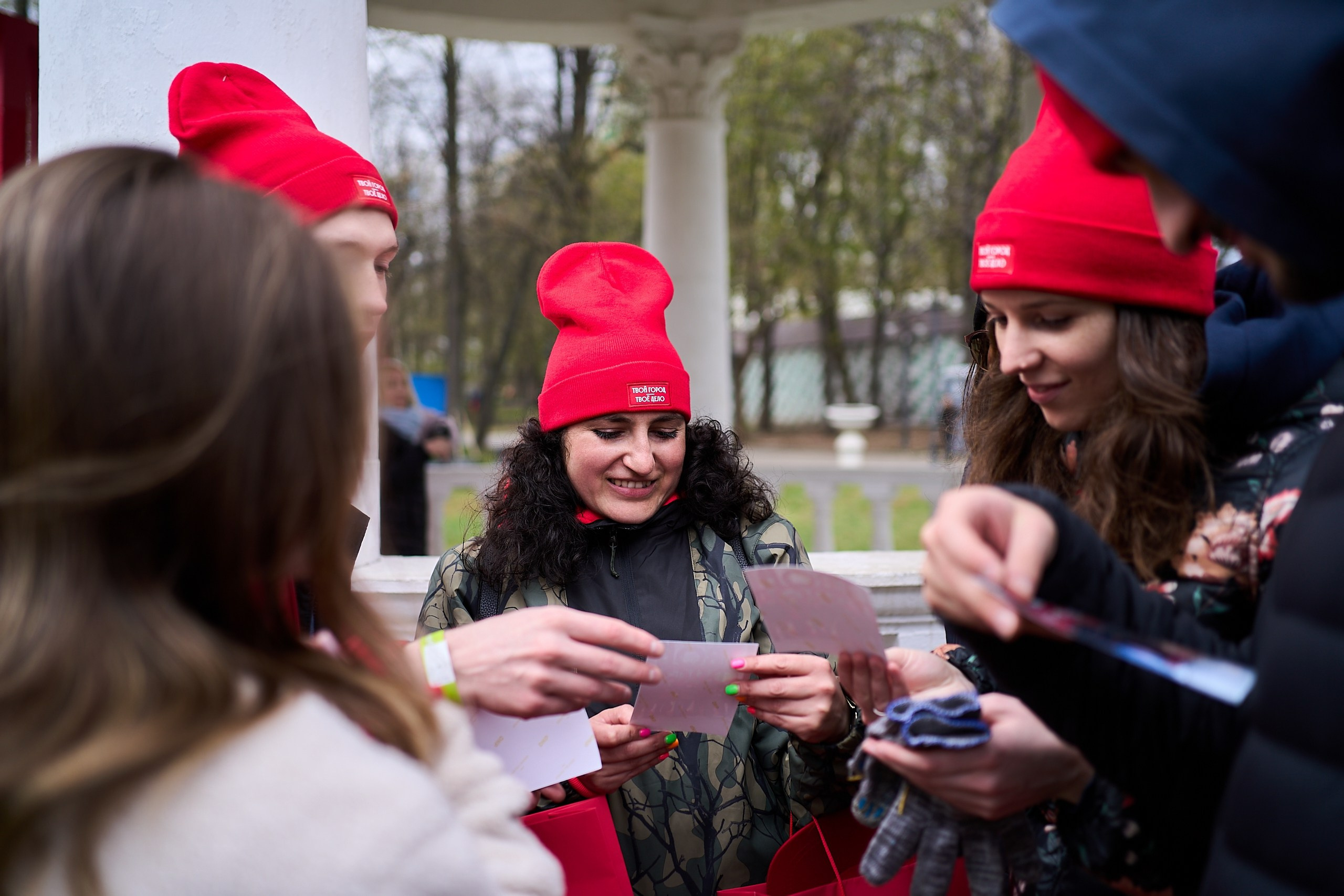 Субботник у Управления делами Мэра и Правительства Москвы. Фотограф и Видеограф в Москве. Олег Корушев