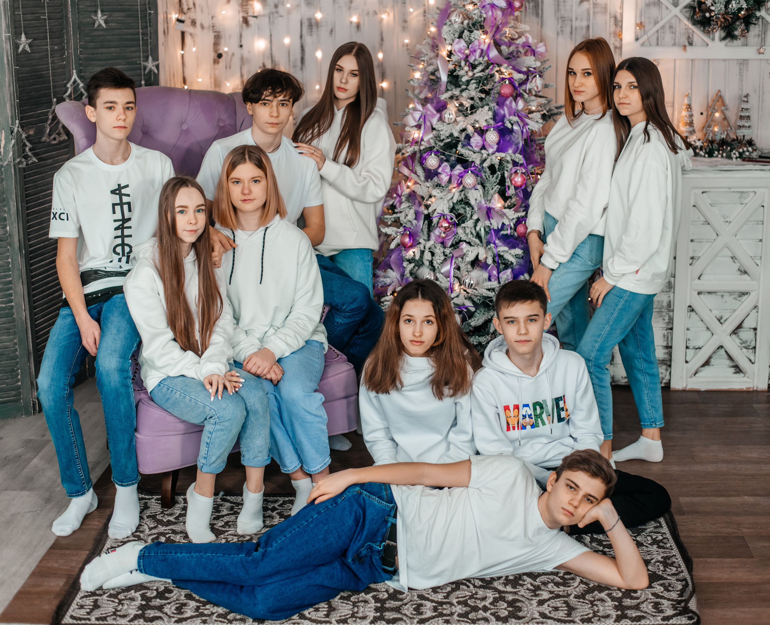 Фотографии со студийной съемки выпускников. Выпускные альбомы. Школьный фотограф в Брянске и Москве Алла Жарикова