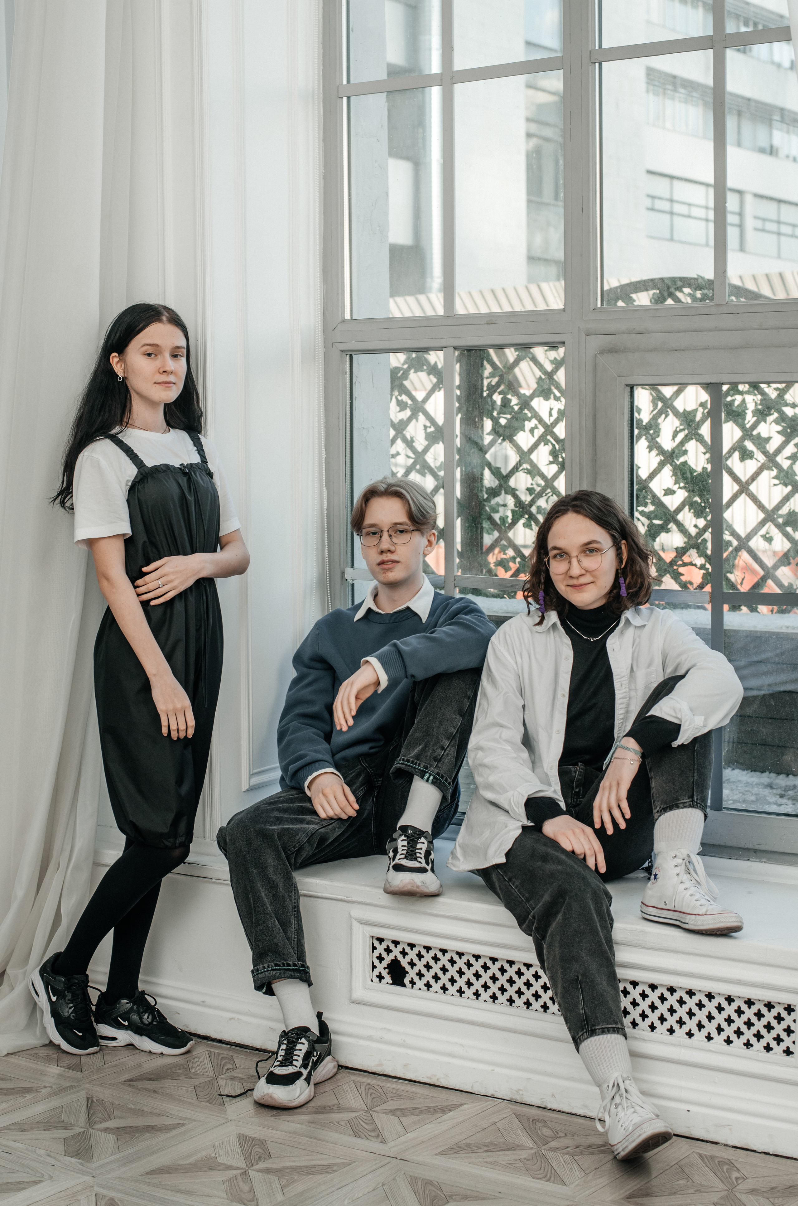 Фотографии со студийной съемки выпускников. Выпускные альбомы. Школьный фотограф в Брянске и Москве Алла Жарикова