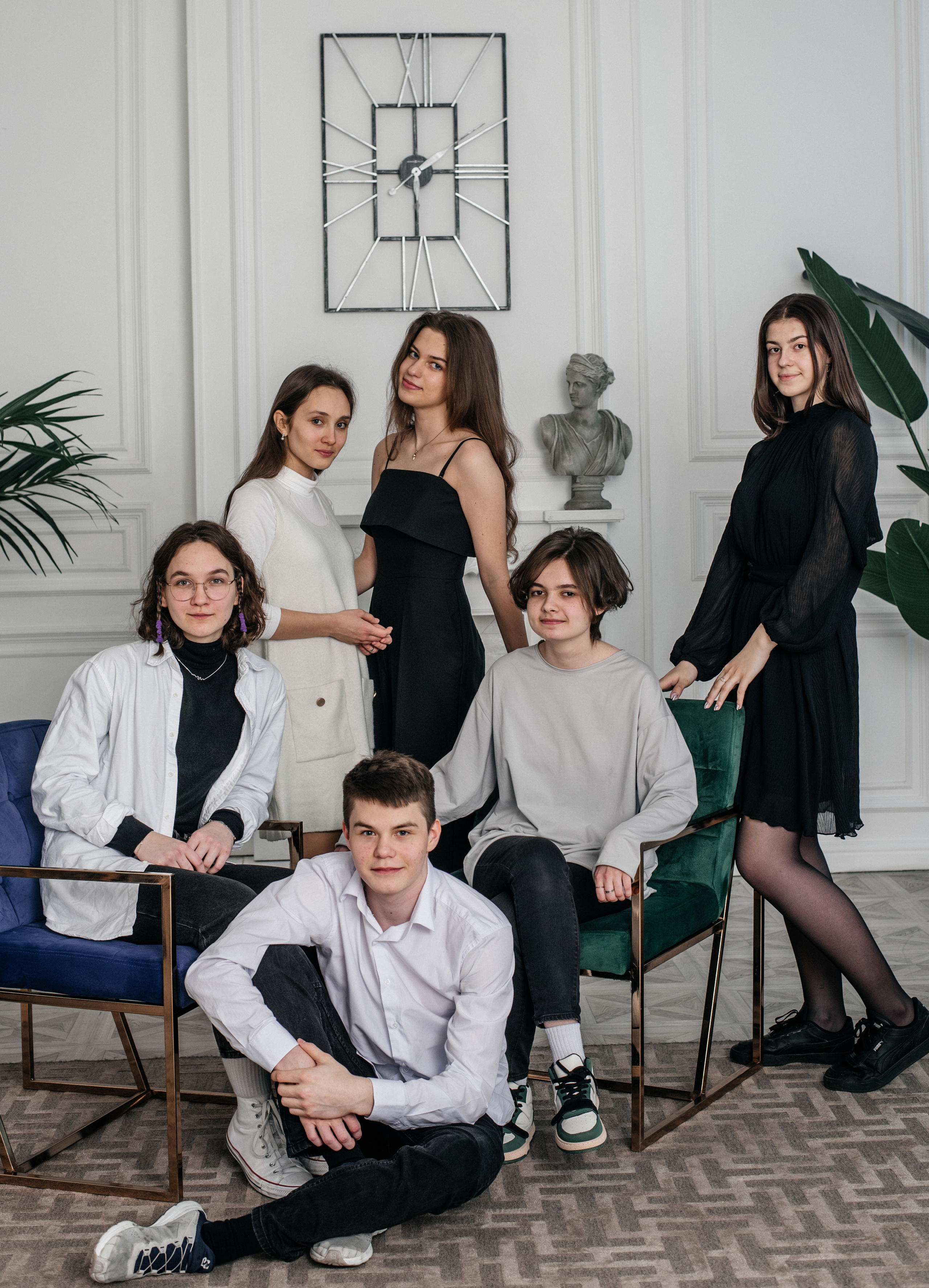 Фотографии со студийной съемки выпускников. Выпускные альбомы. Школьный фотограф в Брянске и Москве Алла Жарикова