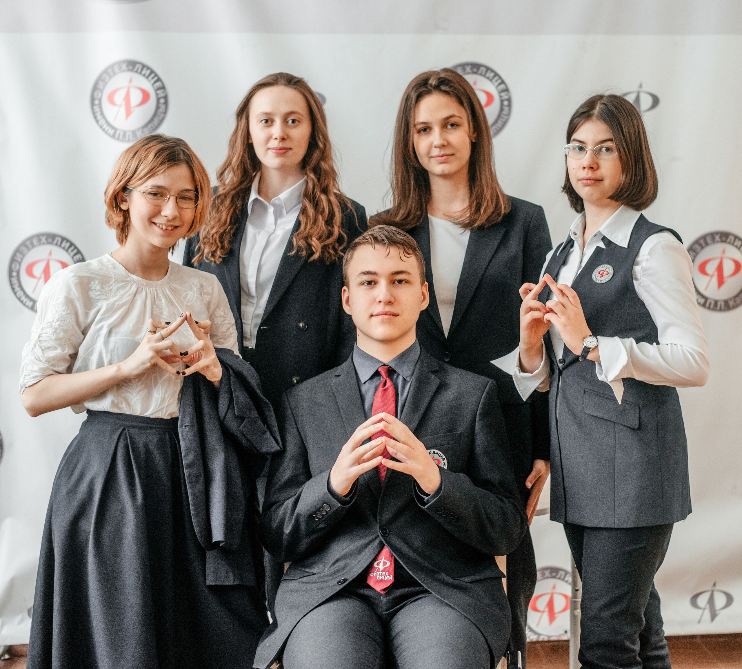 Фотографии со съемки в школе. Выпускные альбомы. Школьный фотограф в Брянске и Москве Алла Жарикова