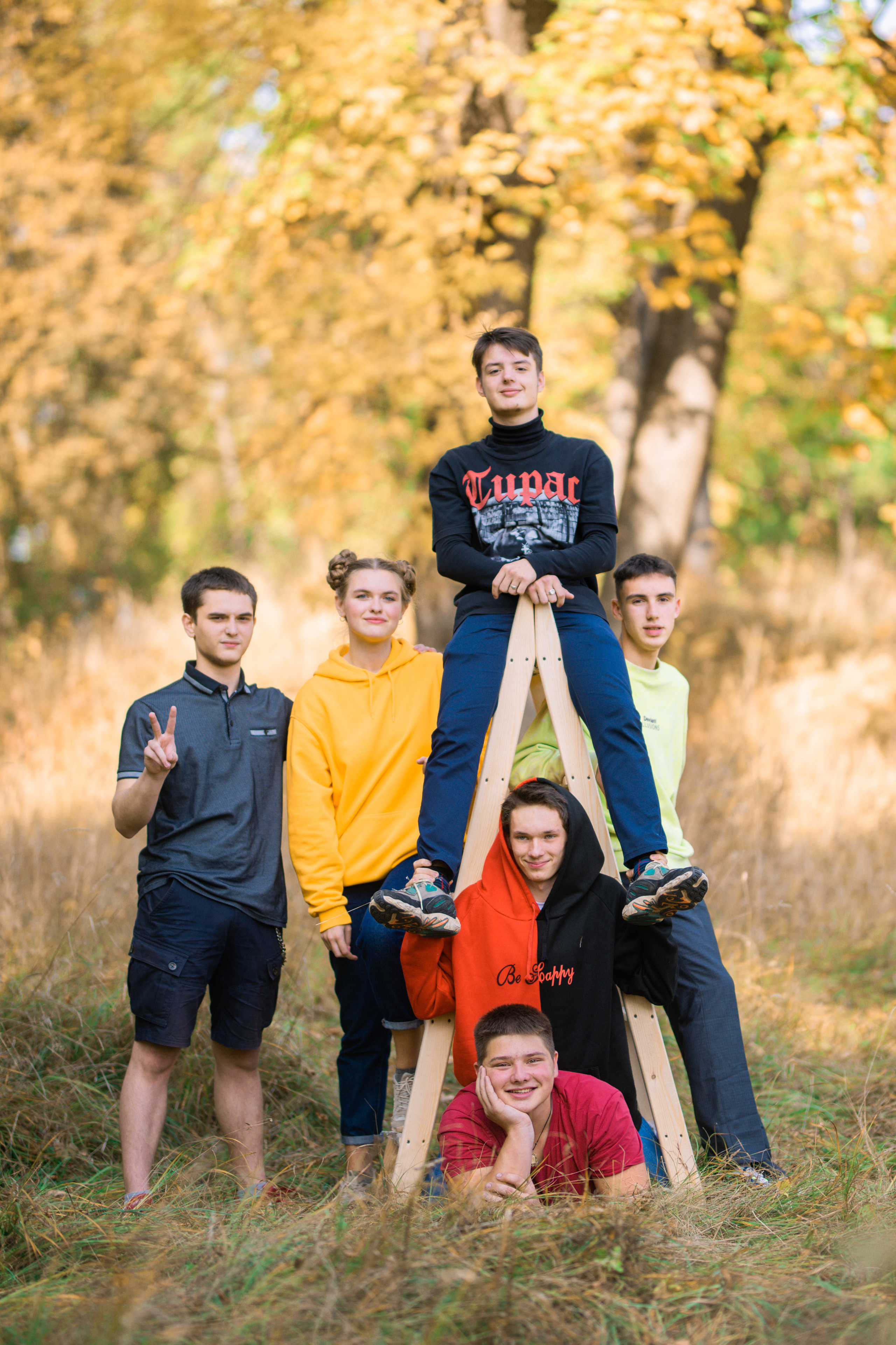 Осенние фотографии для выпускного альбома. Выпускные альбомы. Школьный фотограф в Брянске и Москве Алла Жарикова