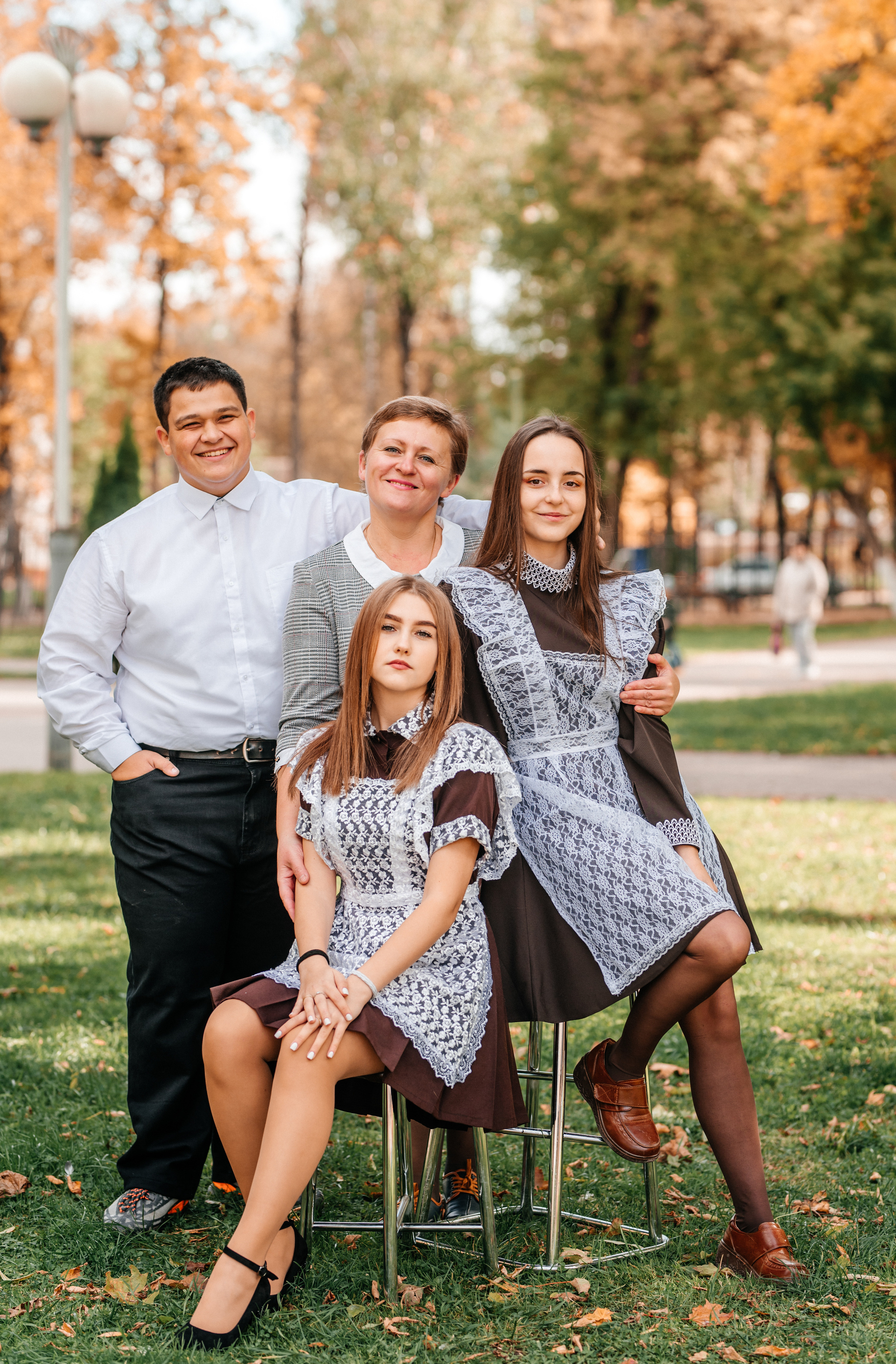 Осенние фотографии для выпускного альбома. Выпускные альбомы. Школьный фотограф в Брянске и Москве Алла Жарикова