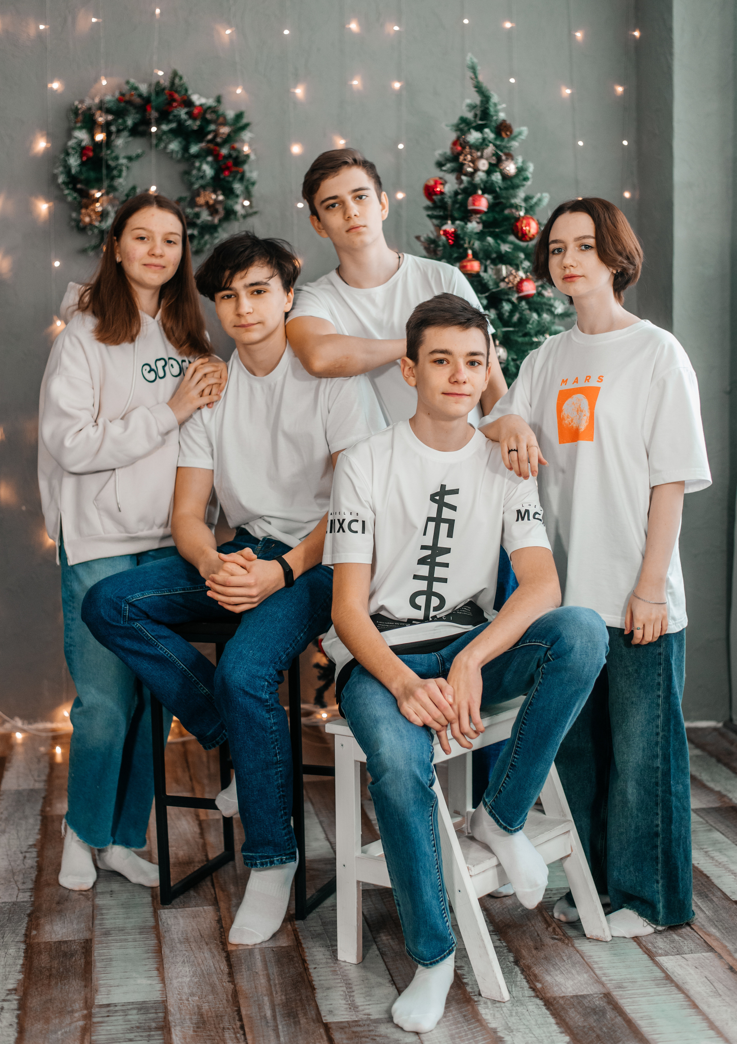 Фотографии со студийной съемки выпускников. Выпускные альбомы. Школьный фотограф в Брянске и Москве Алла Жарикова