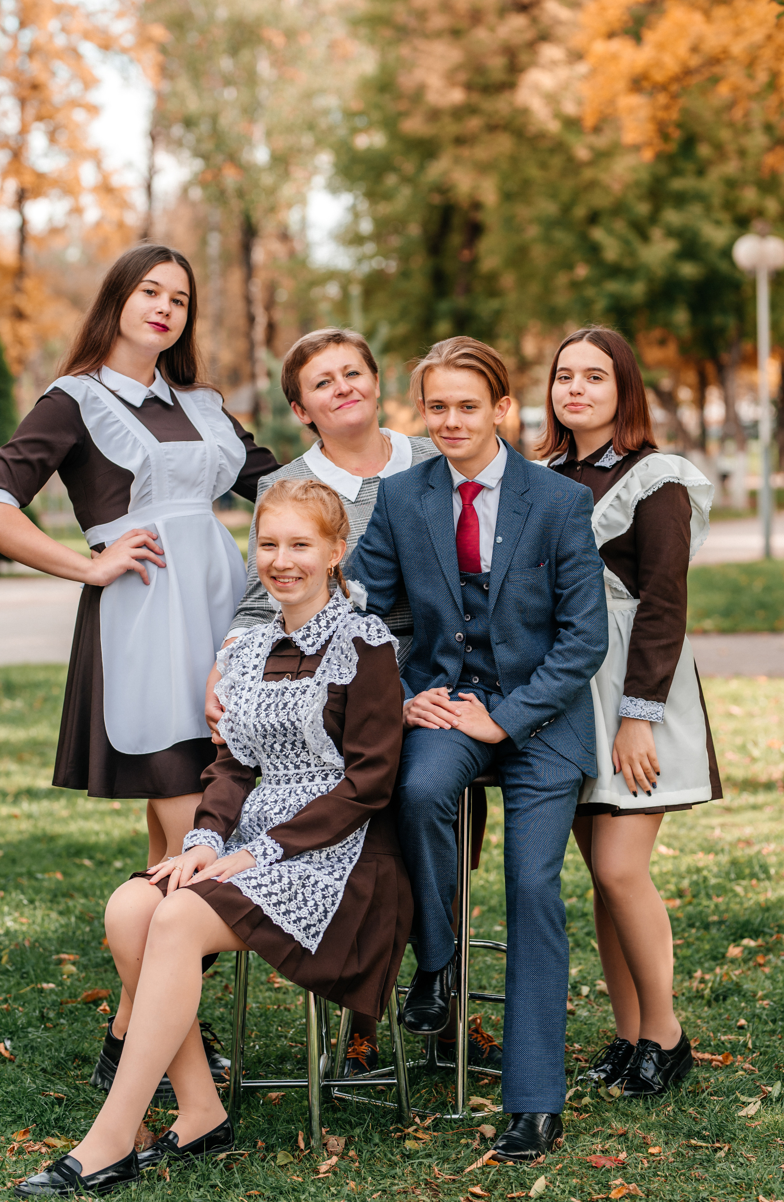 Осенние фотографии для выпускного альбома. Выпускные альбомы. Школьный фотограф в Брянске и Москве Алла Жарикова