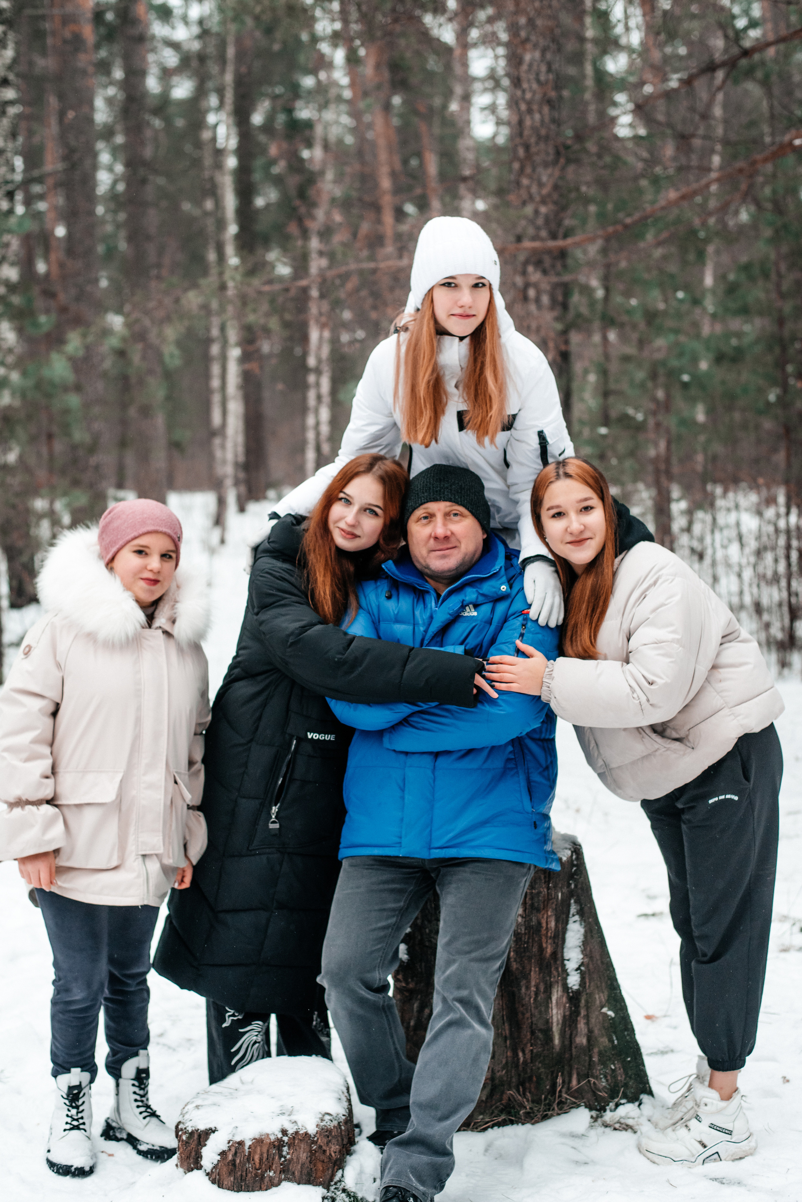 Зимние фотографии для выпускного альбома. Выпускные альбомы. Школьный фотограф в Брянске и Москве Алла Жарикова