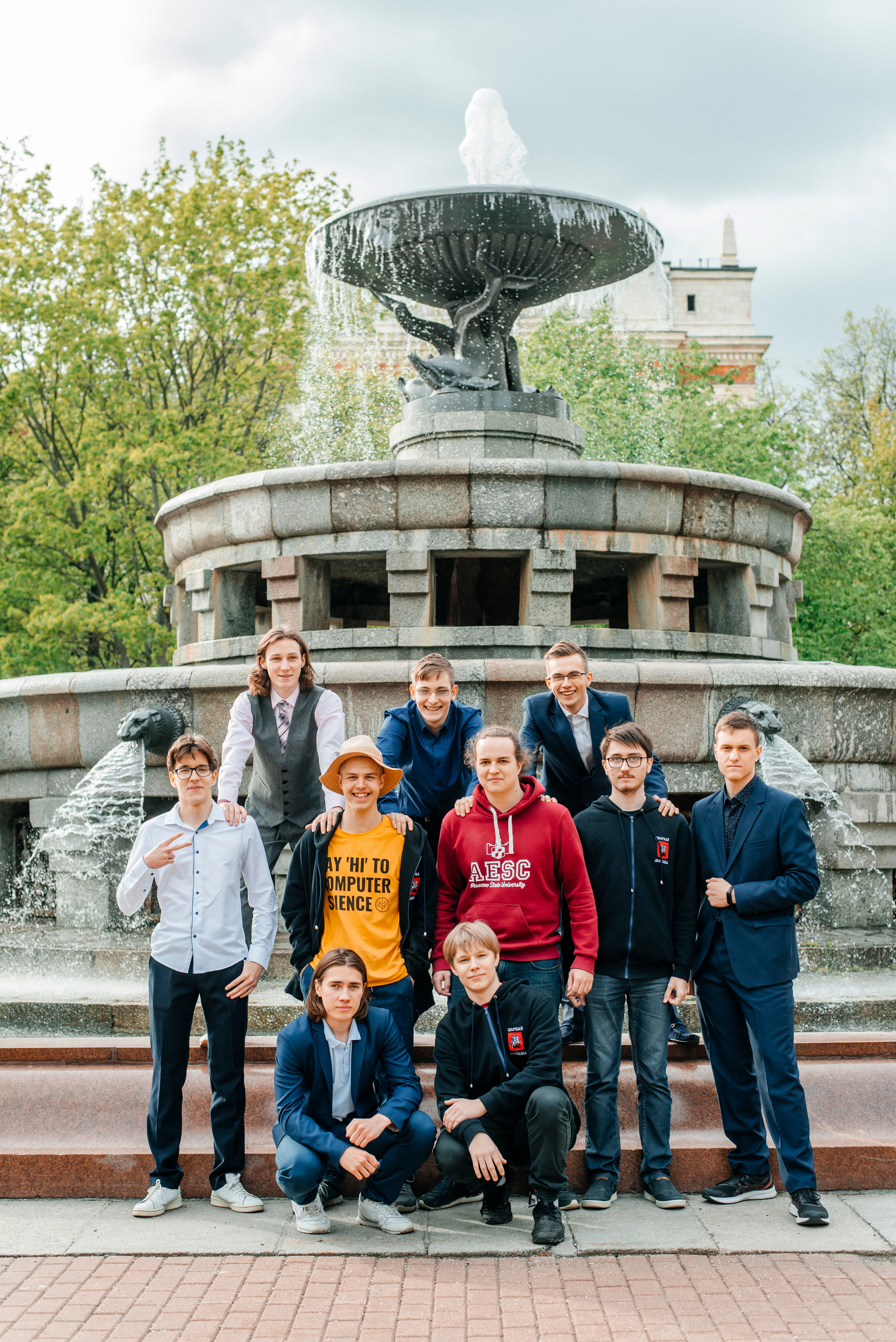 Весенние фотографии для выпускного альбома. Выпускные альбомы. Школьный фотограф в Брянске и Москве Алла Жарикова