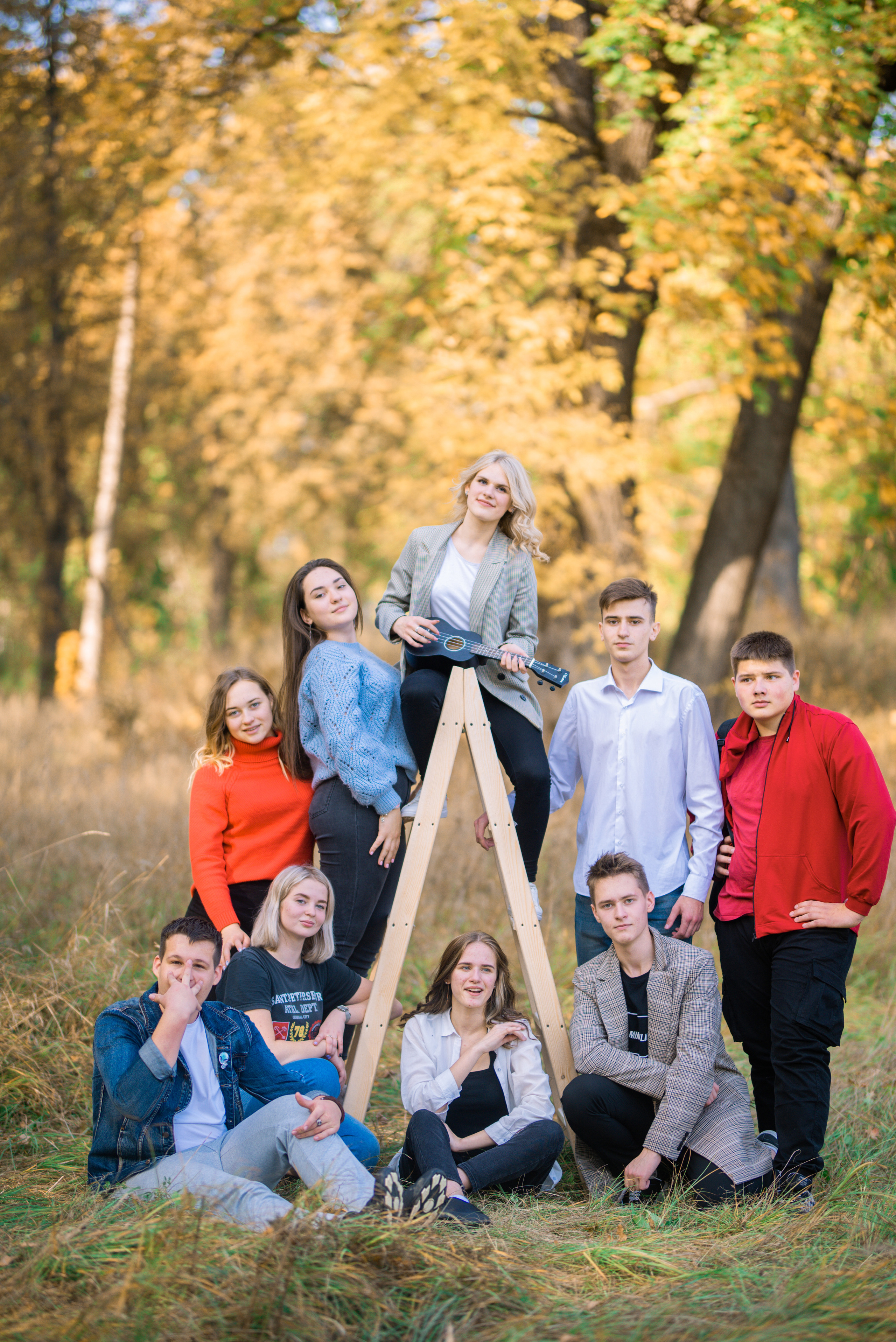 Осенние фотографии для выпускного альбома. Выпускные альбомы. Школьный фотограф в Брянске и Москве Алла Жарикова