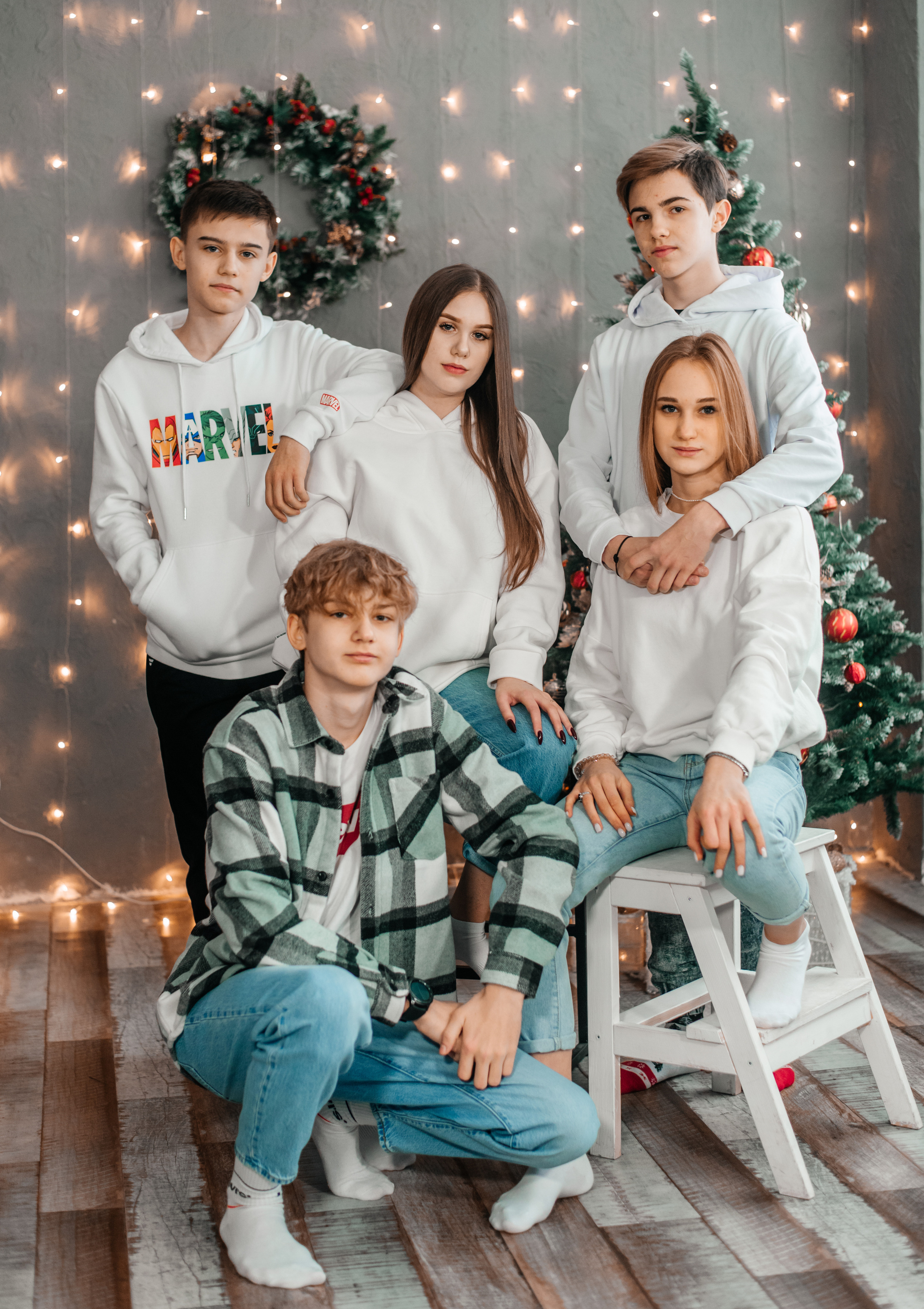 Фотографии со студийной съемки выпускников. Выпускные альбомы. Школьный фотограф в Брянске и Москве Алла Жарикова