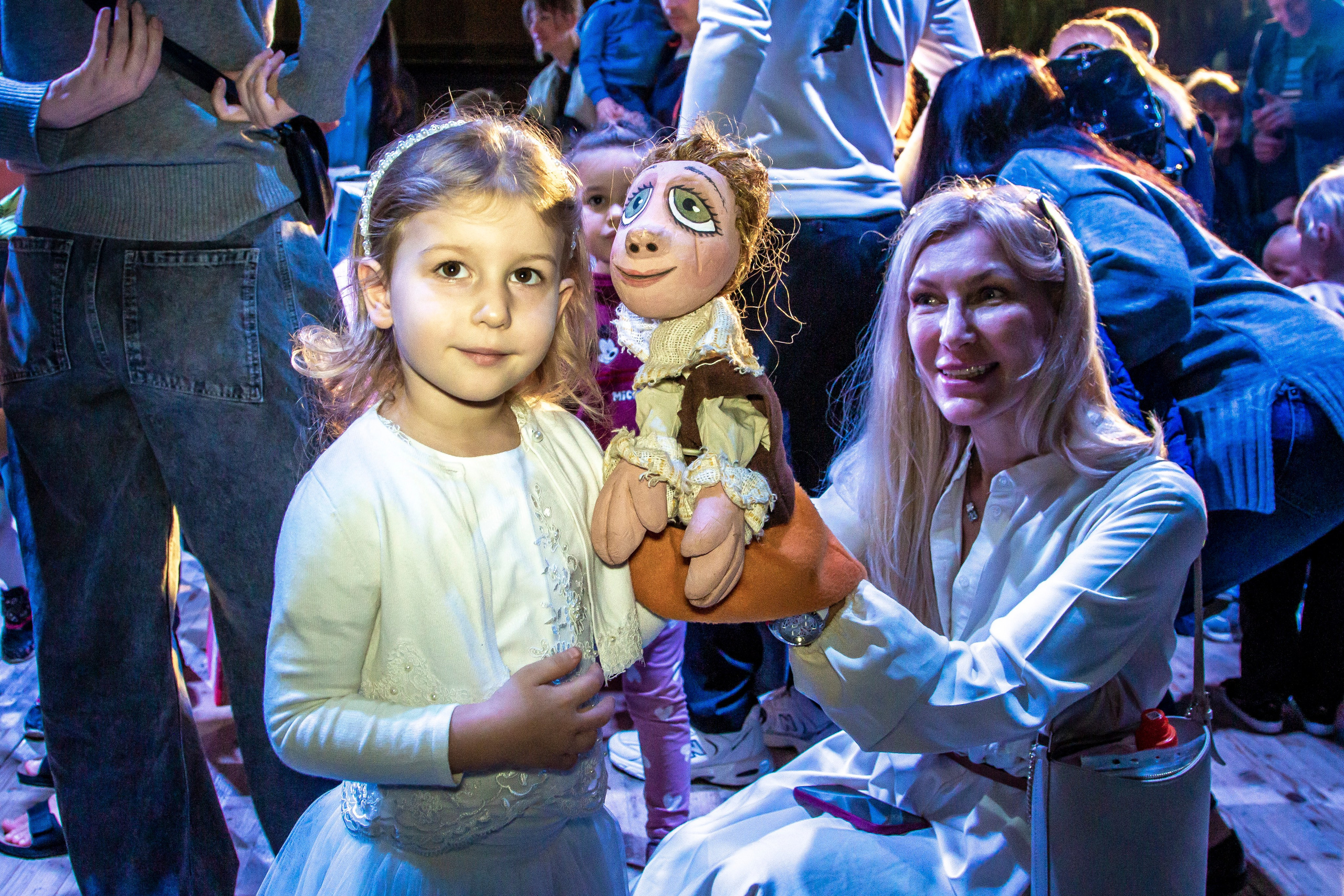 Спектакль театра Саквояж О Красной шапочке. Фотограф в Сочи Юрий Шептаев