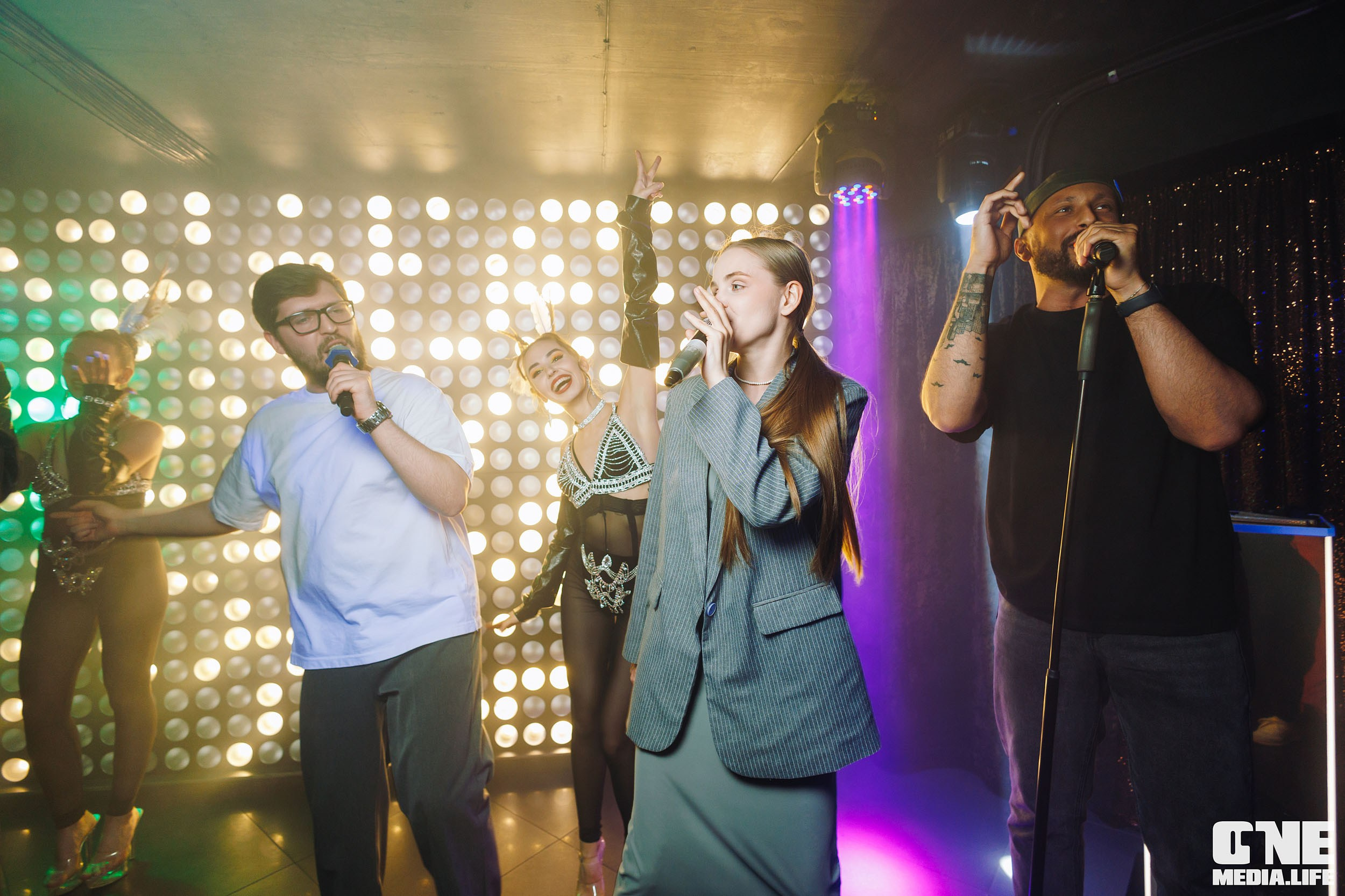 Фоторепортаж из караоке-клуба Эйфория. One Media Life: фоторепортажи, фотоотчеты с мероприятий и заведений