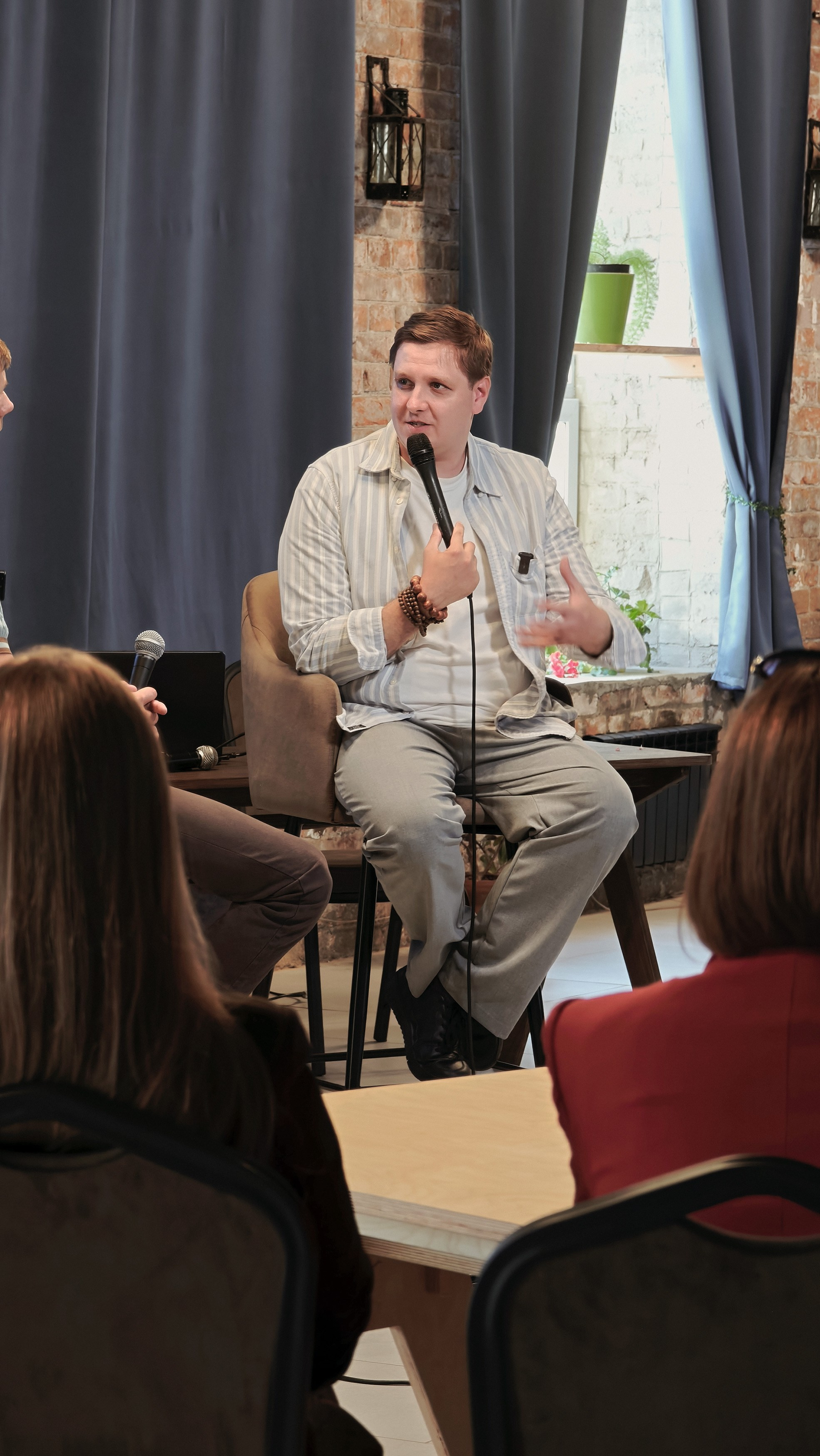 Терра Юридикум «Больше бизнеса» — СНЯТО НА СМАРТФОН. Фотограф Яковлев Роман — Красноярск