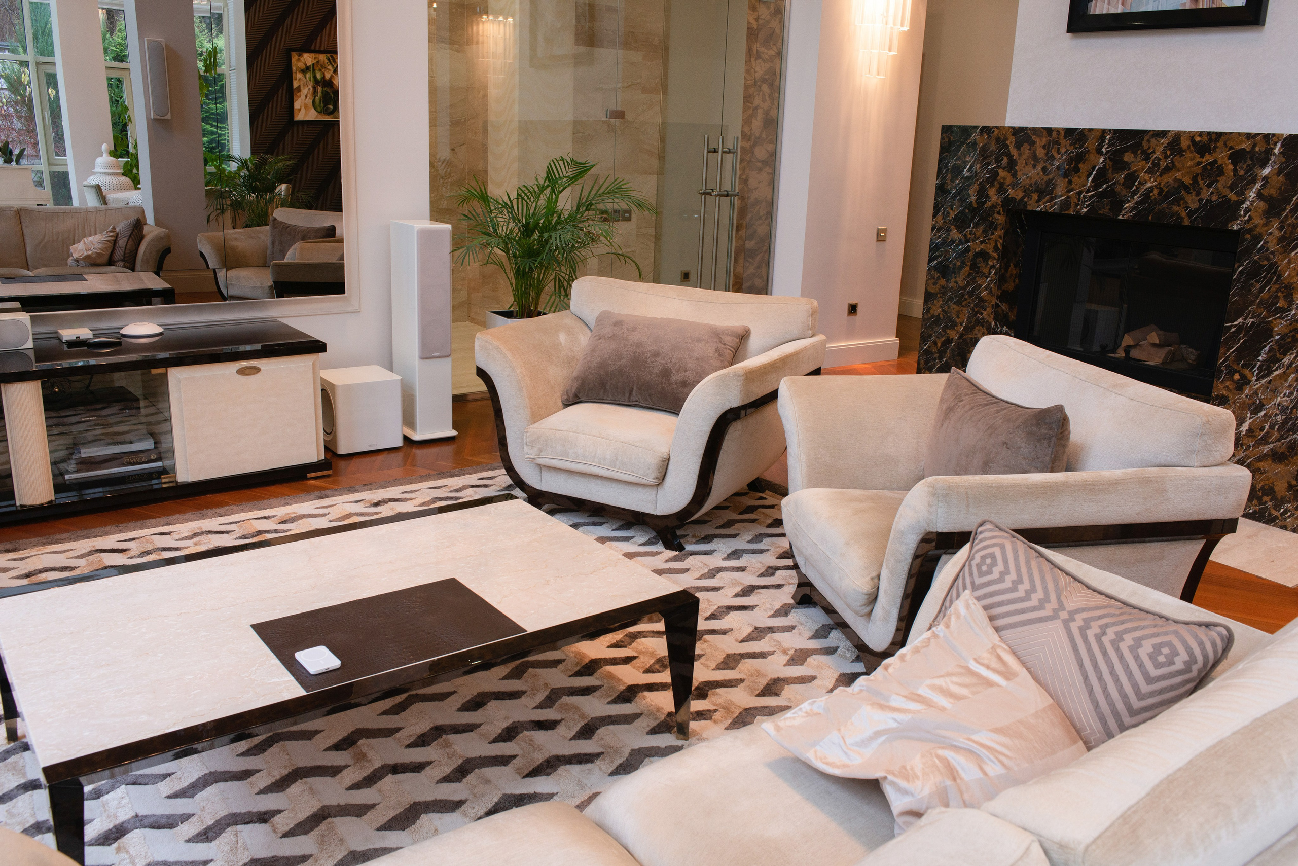 Интерьерная фотосъёмка загородного дома. Репортажный и персональный фотограф в Москве