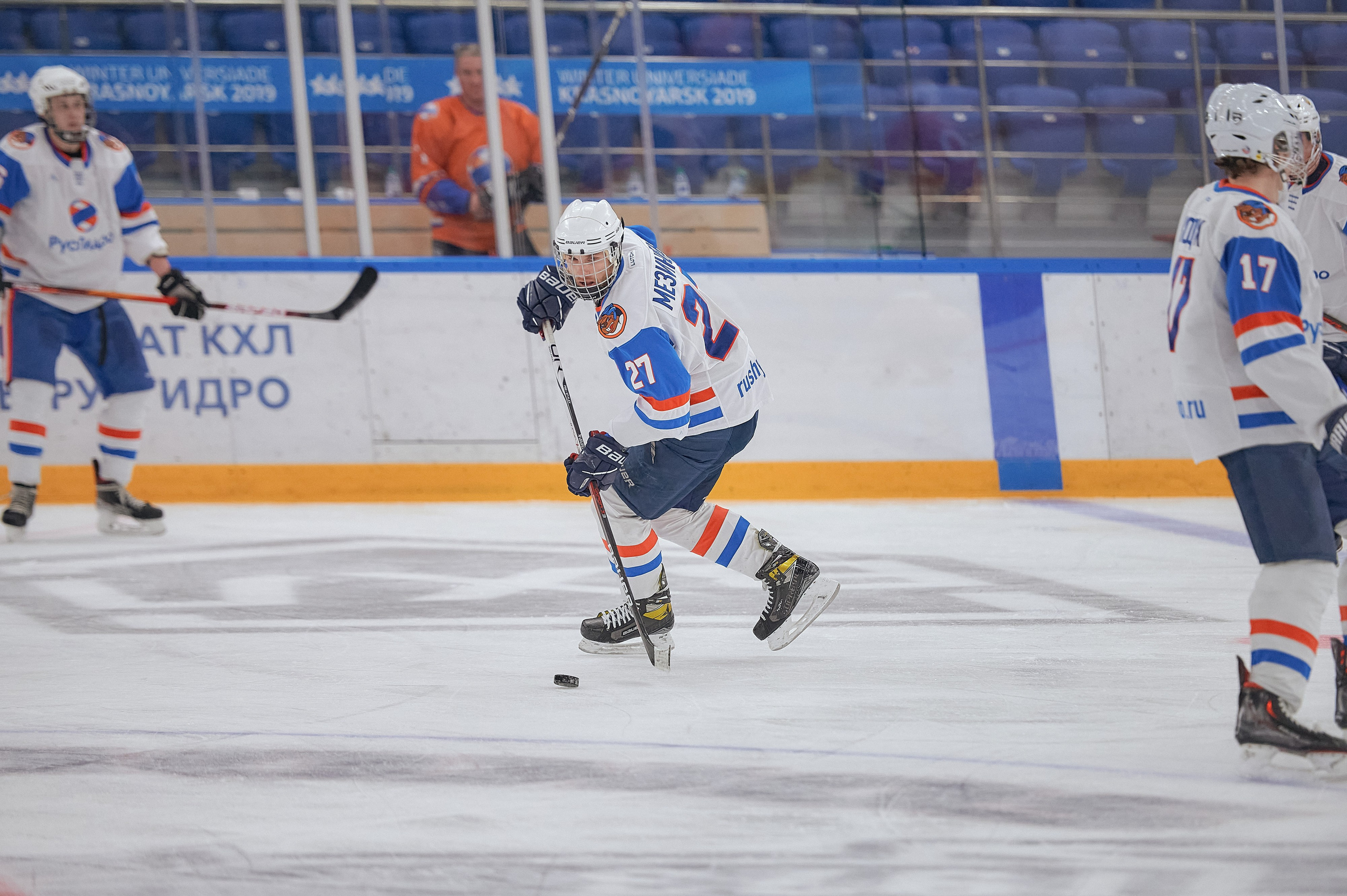 Портфолио репортажной фотосъёмки: Кристалл арена — Хоккей — РусГидро. Фотограф Яковлев Роман — Красноярск