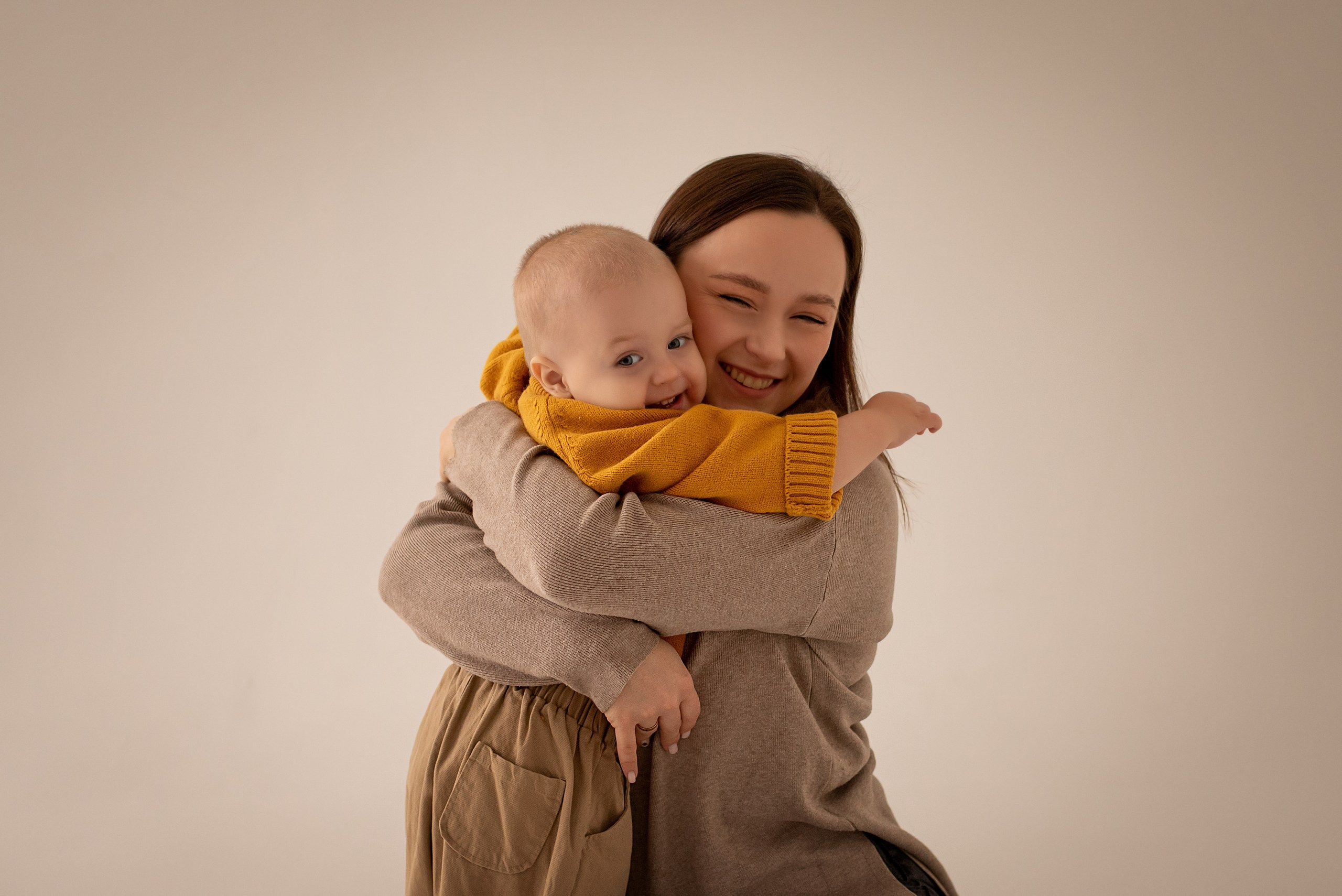 Семейное счастье. Приподаева Алёна семейный и детский фотограф в Красноярске