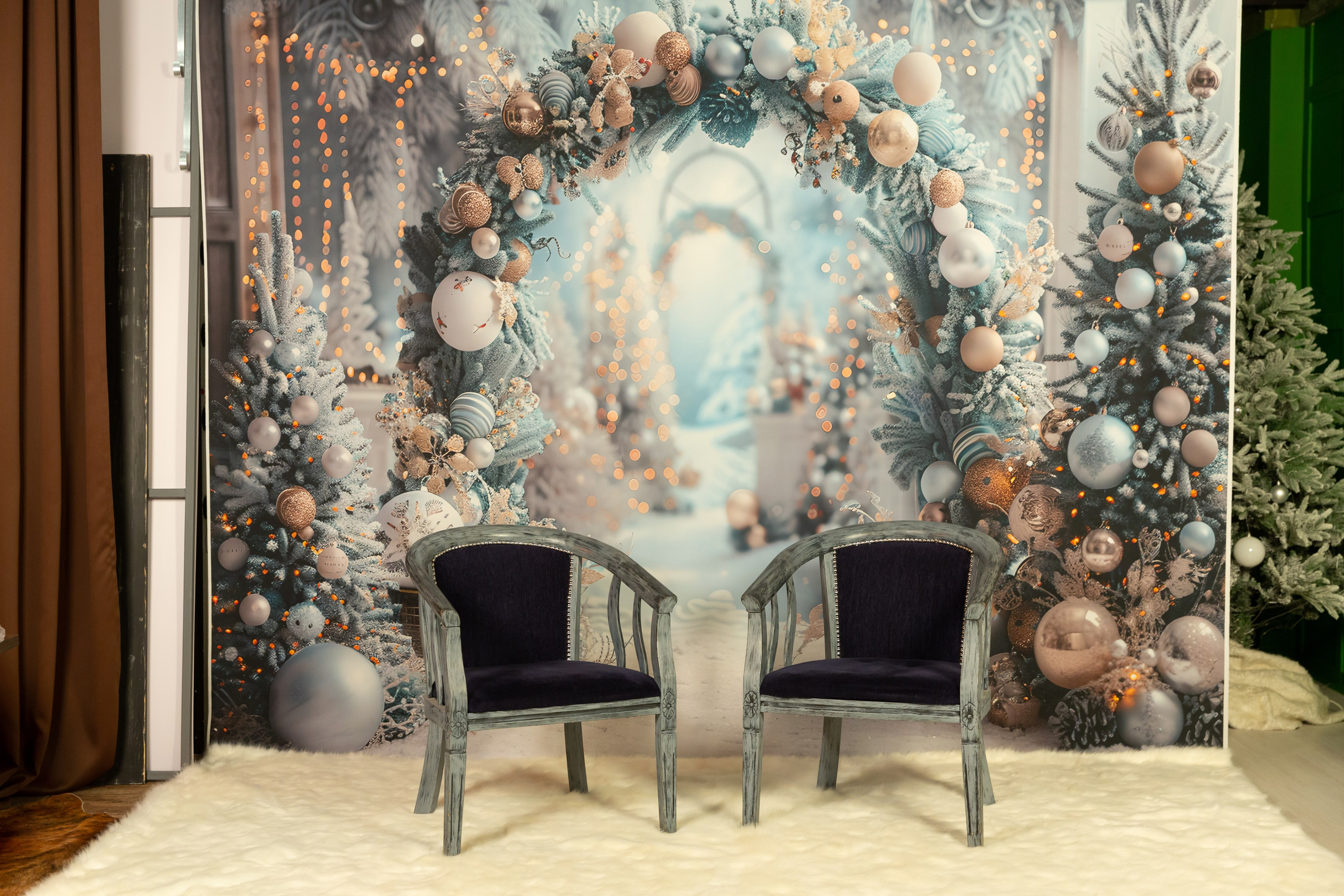 Новогодние локации. Фотостудия Алматы. Семейная и детская фотостудия Family studio.Фотограф Алматы