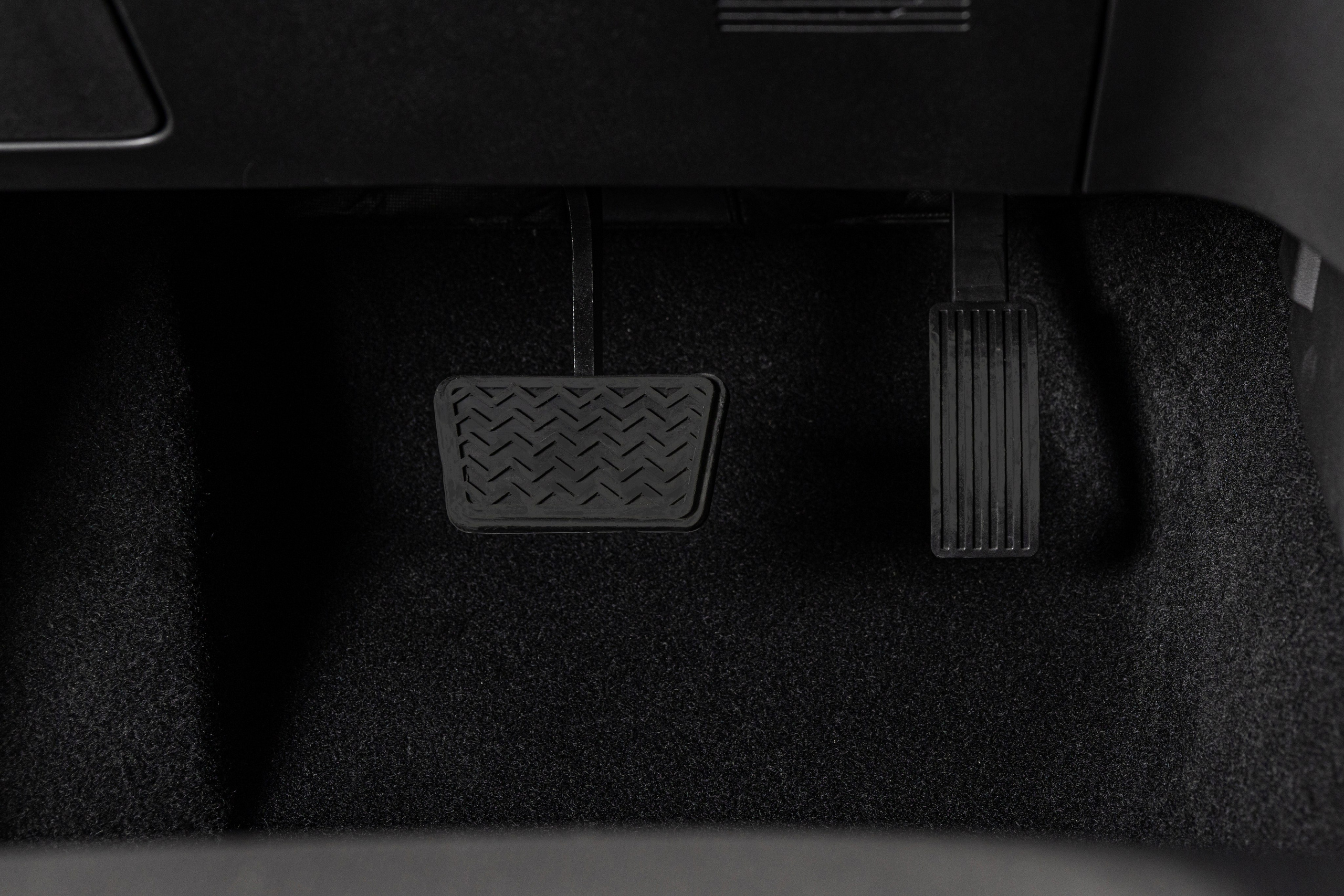 Фотосессия с мотоциклами и автомобилями. Предметный фотограф в Москве и Московской области