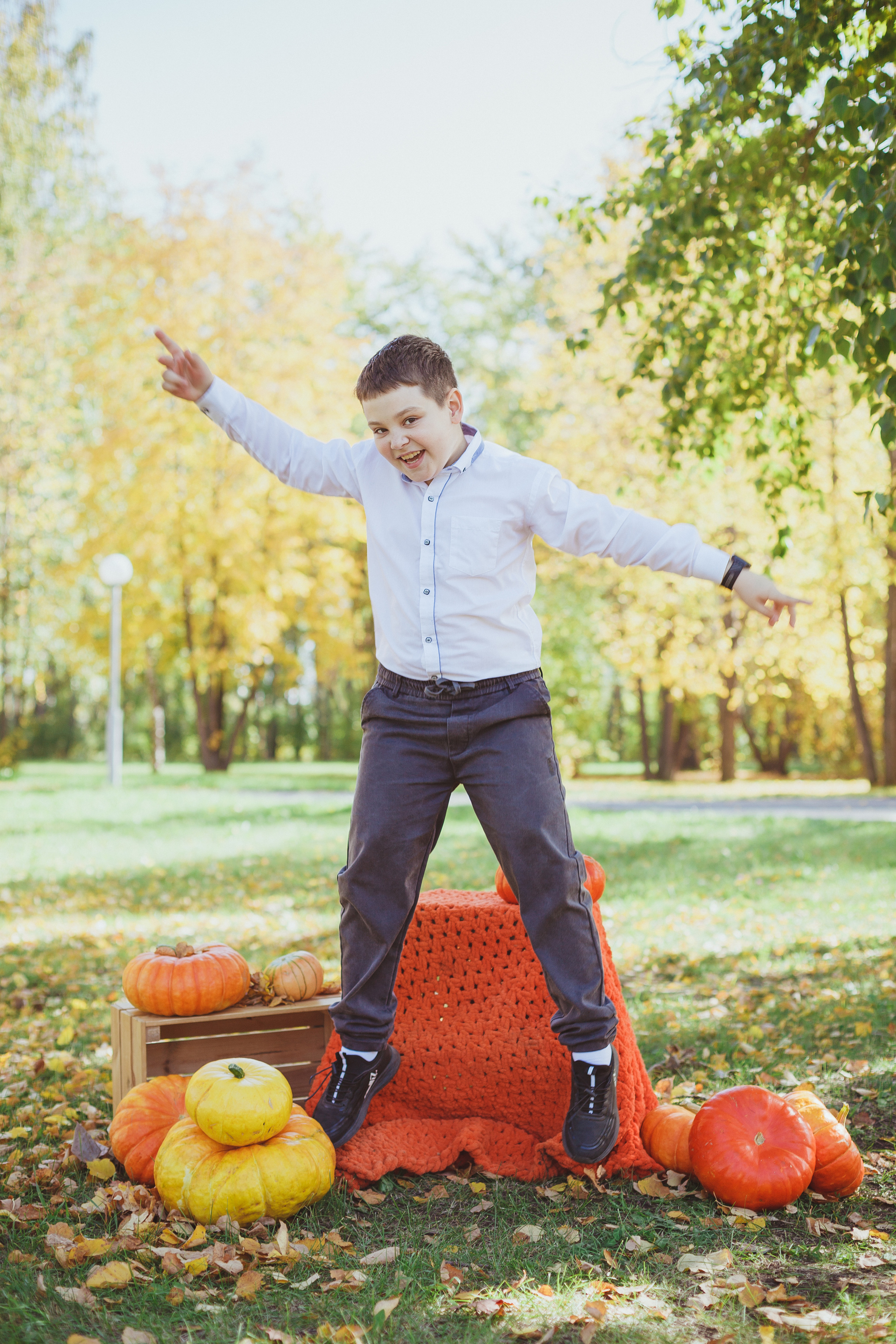 Школьная фотосессия на 31 августа. 1,2,3 сентября. Портреты детей 4-6 штук. Групповые общие 2-5 шт. Цена 450р. Семейный и детский фотограф в Сухом Логу Ольга Кайгородова