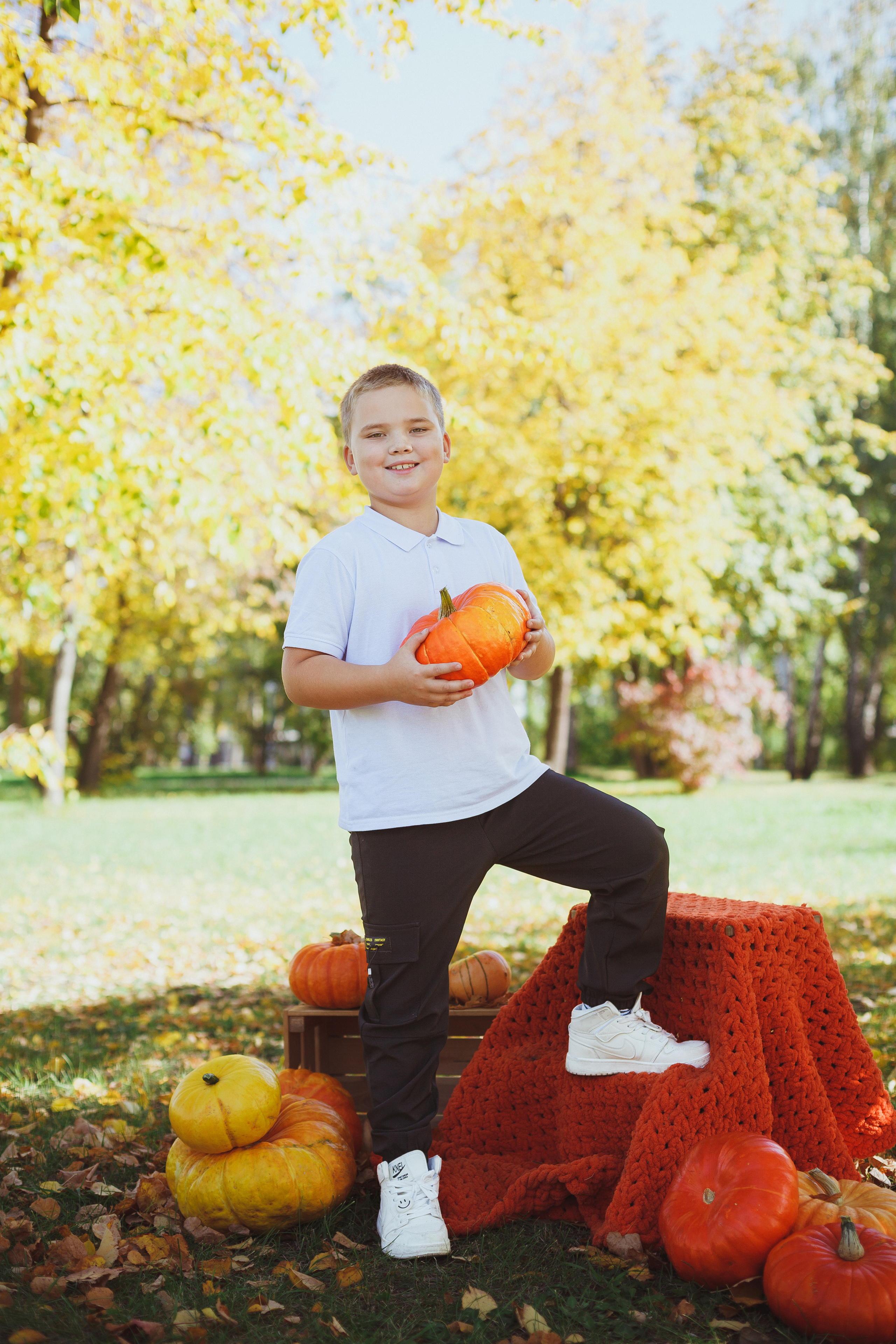 Школьная фотосессия на 31 августа. 1,2,3 сентября. Портреты детей 4-6 штук. Групповые общие 2-5 шт. Цена 450р. Семейный и детский фотограф в Сухом Логу Ольга Кайгородова