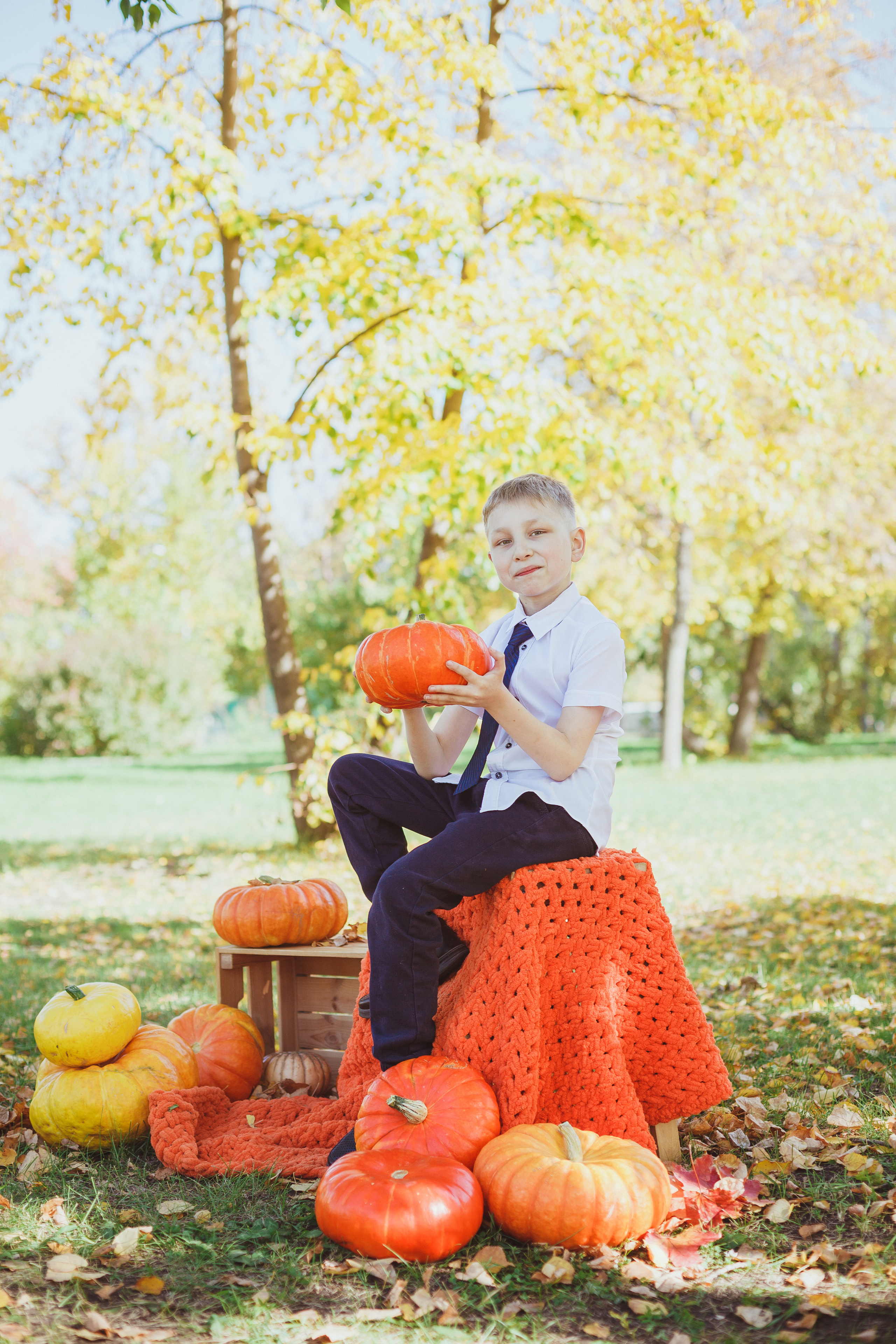 Школьная фотосессия на 31 августа. 1,2,3 сентября. Портреты детей 4-6 штук. Групповые общие 2-5 шт. Цена 450р. Семейный и детский фотограф в Сухом Логу Ольга Кайгородова