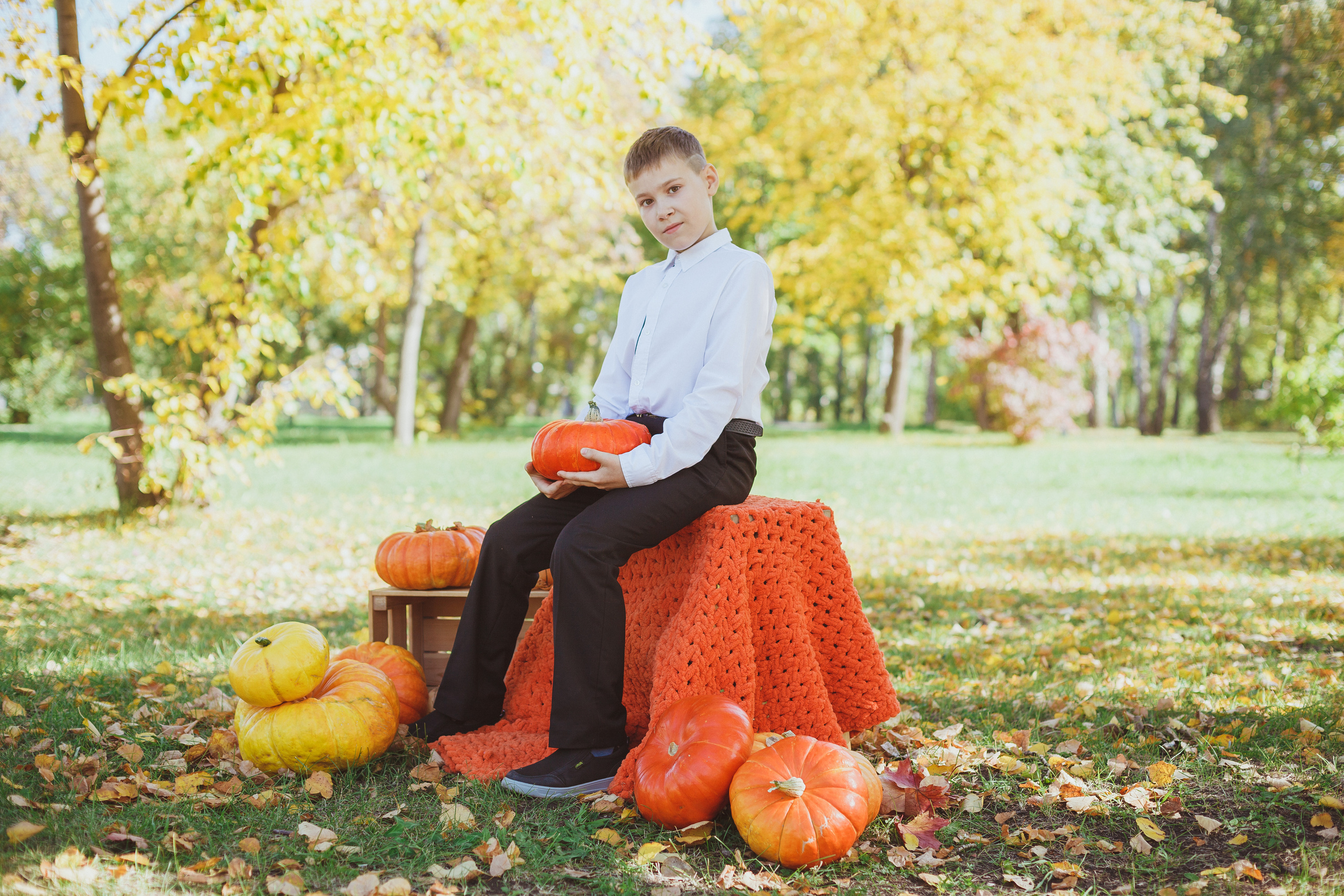 Школьная фотосессия на 31 августа. 1,2,3 сентября. Портреты детей 4-6 штук. Групповые общие 2-5 шт. Цена 450р. Семейный и детский фотограф в Сухом Логу Ольга Кайгородова