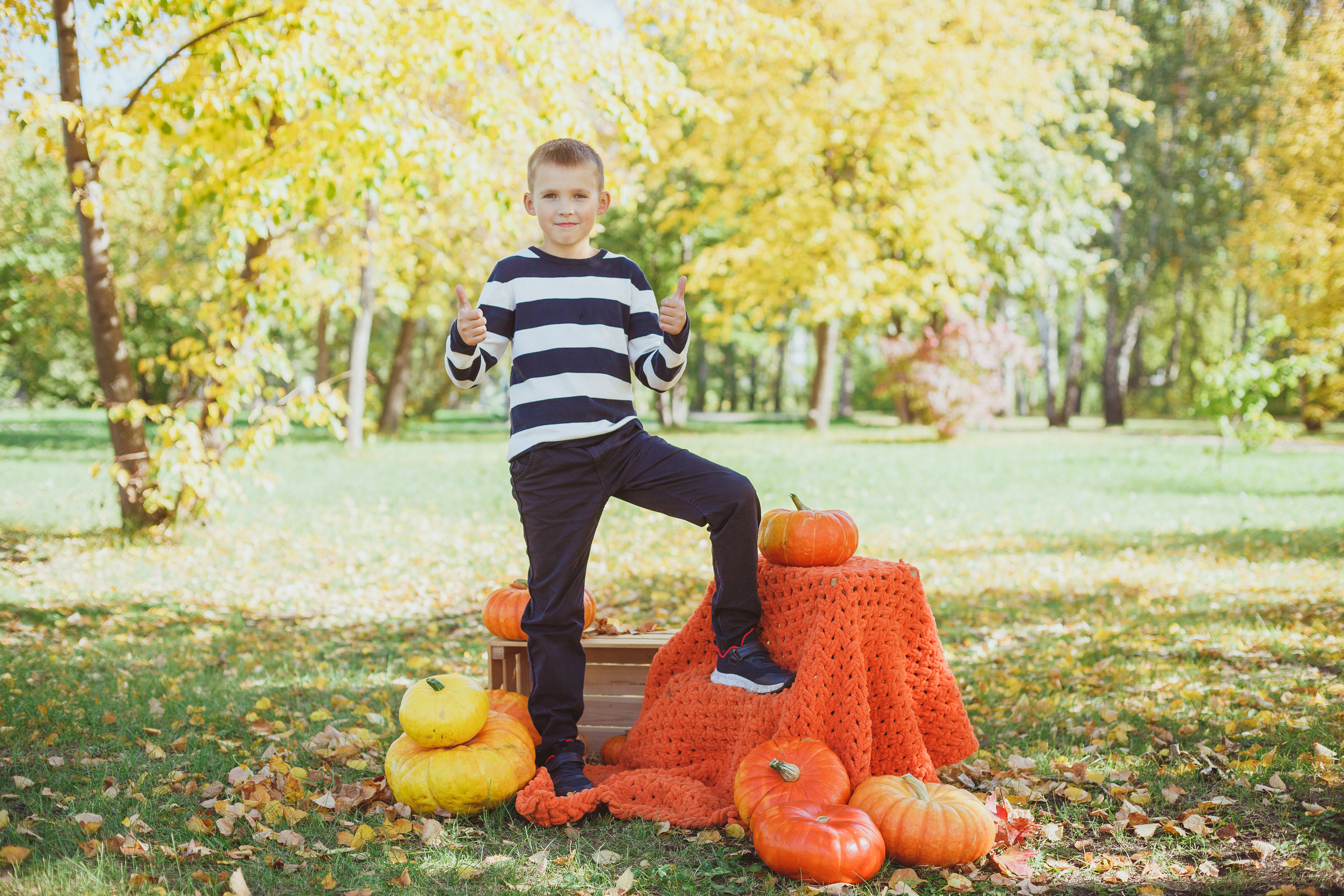 Школьная фотосессия на 31 августа. 1,2,3 сентября. Портреты детей 4-6 штук. Групповые общие 2-5 шт. Цена 450р. Семейный и детский фотограф в Сухом Логу Ольга Кайгородова