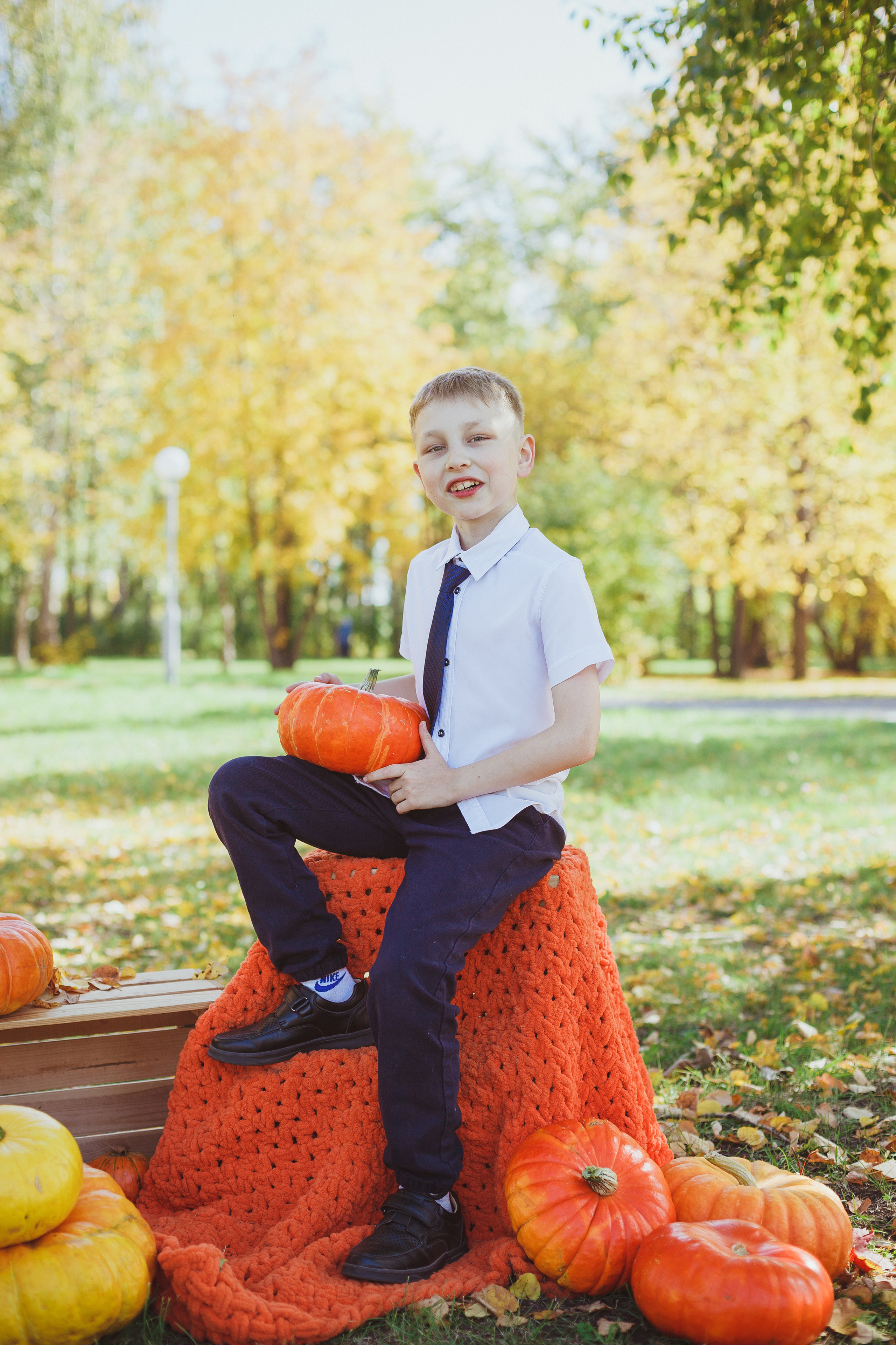 Школьная фотосессия на 31 августа. 1,2,3 сентября. Портреты детей 4-6 штук. Групповые общие 2-5 шт. Цена 450р. Семейный и детский фотограф в Сухом Логу Ольга Кайгородова