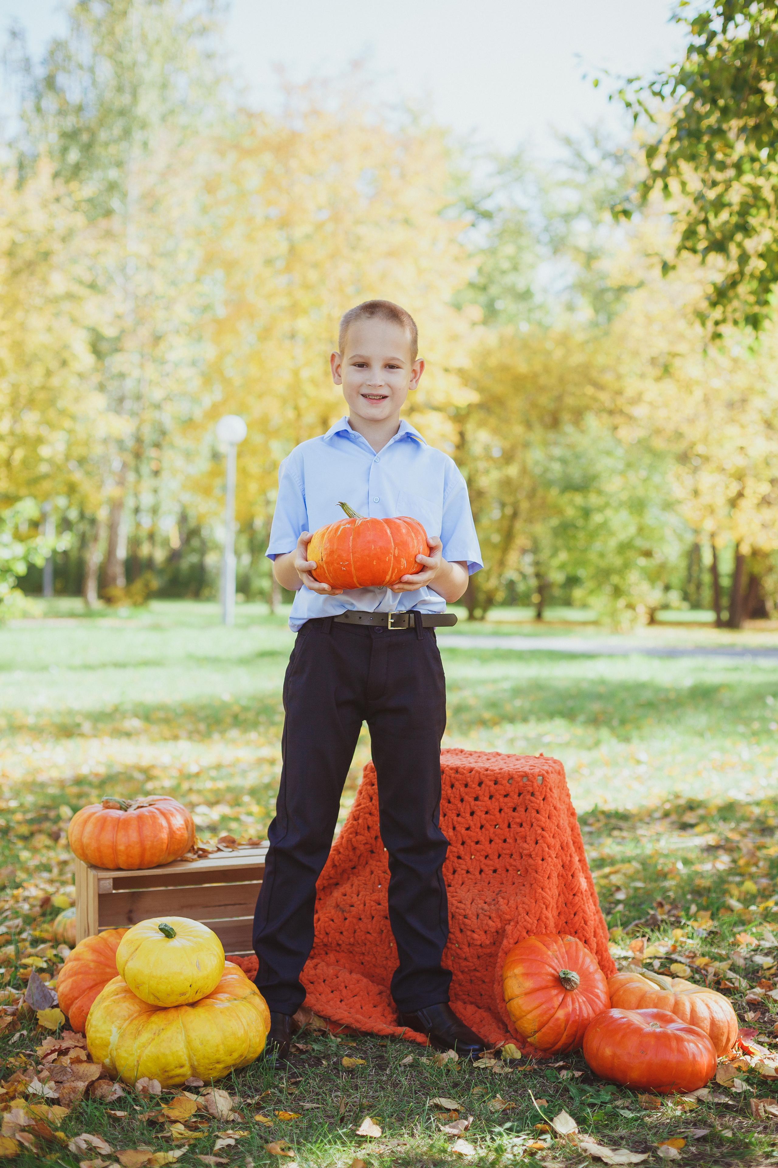 Школьная фотосессия на 31 августа. 1,2,3 сентября. Портреты детей 4-6 штук. Групповые общие 2-5 шт. Цена 450р. Семейный и детский фотограф в Сухом Логу Ольга Кайгородова