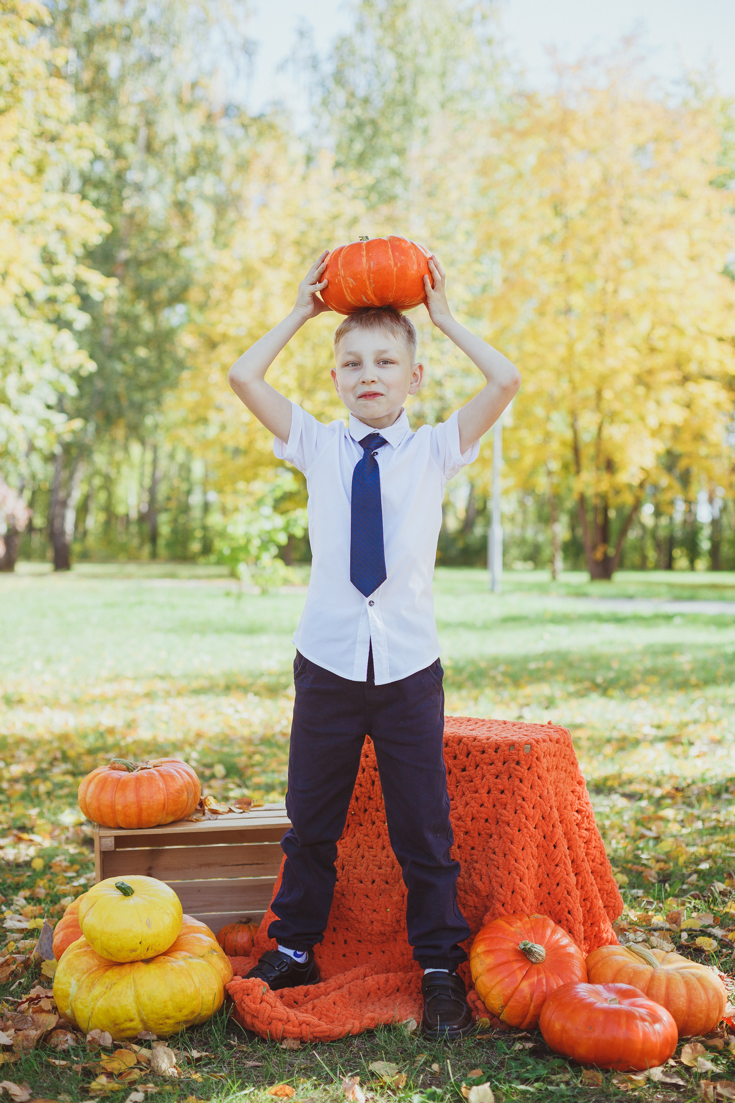 Школьная фотосессия на 31 августа. 1,2,3 сентября. Портреты детей 4-6 штук. Групповые общие 2-5 шт. Цена 450р. Семейный и детский фотограф в Сухом Логу Ольга Кайгородова