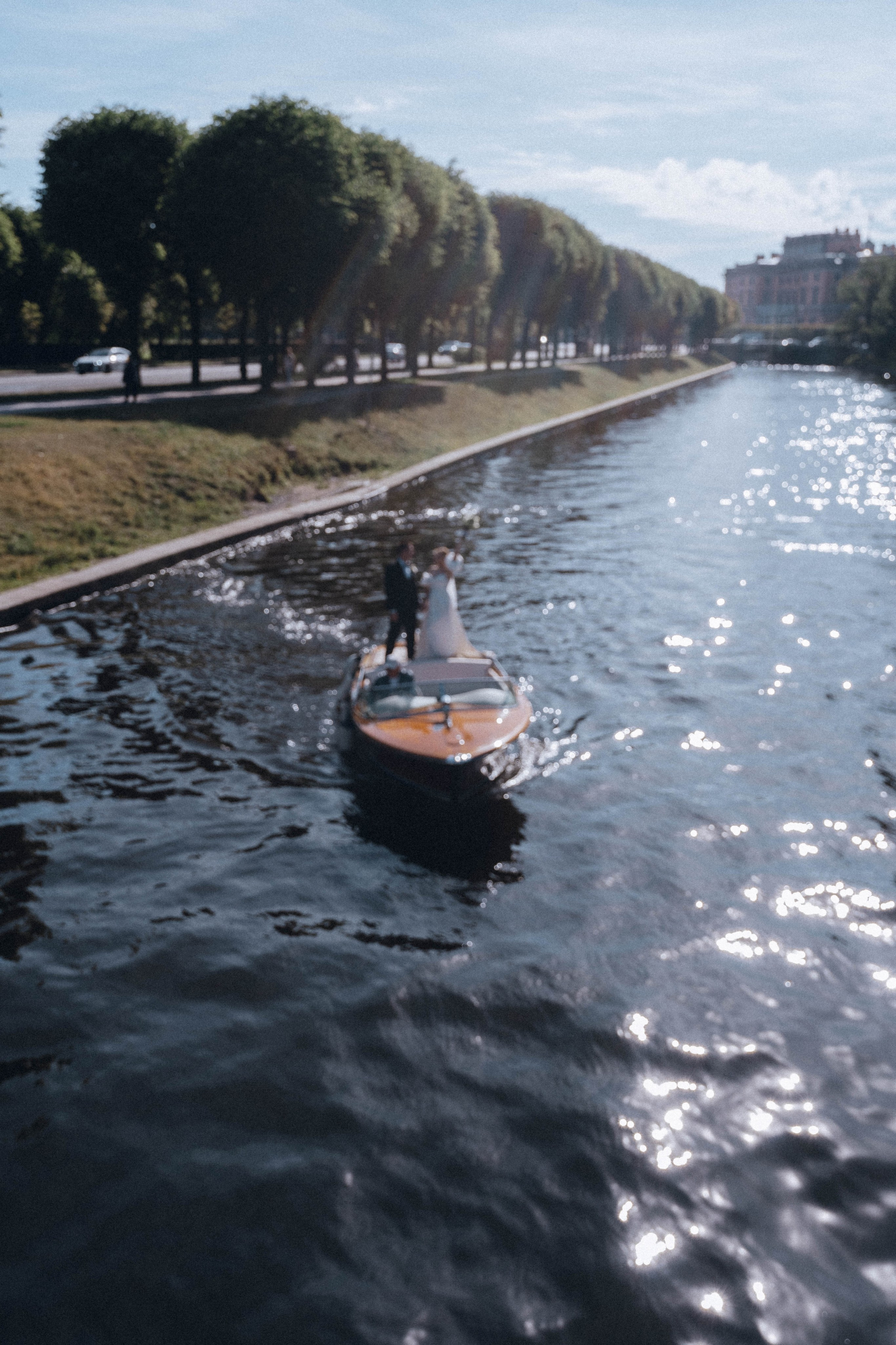 СВАДЕНБНАЯ СЬЕМКА НА КАТЕРЕ ПО КАНАЛАМ САНКТ-ПЕТЕРБУРГА И В АКВАТОРИИ НЕВЫ. Профессиональный фотограф, Санкт-Петербург — Виктория Богомолова