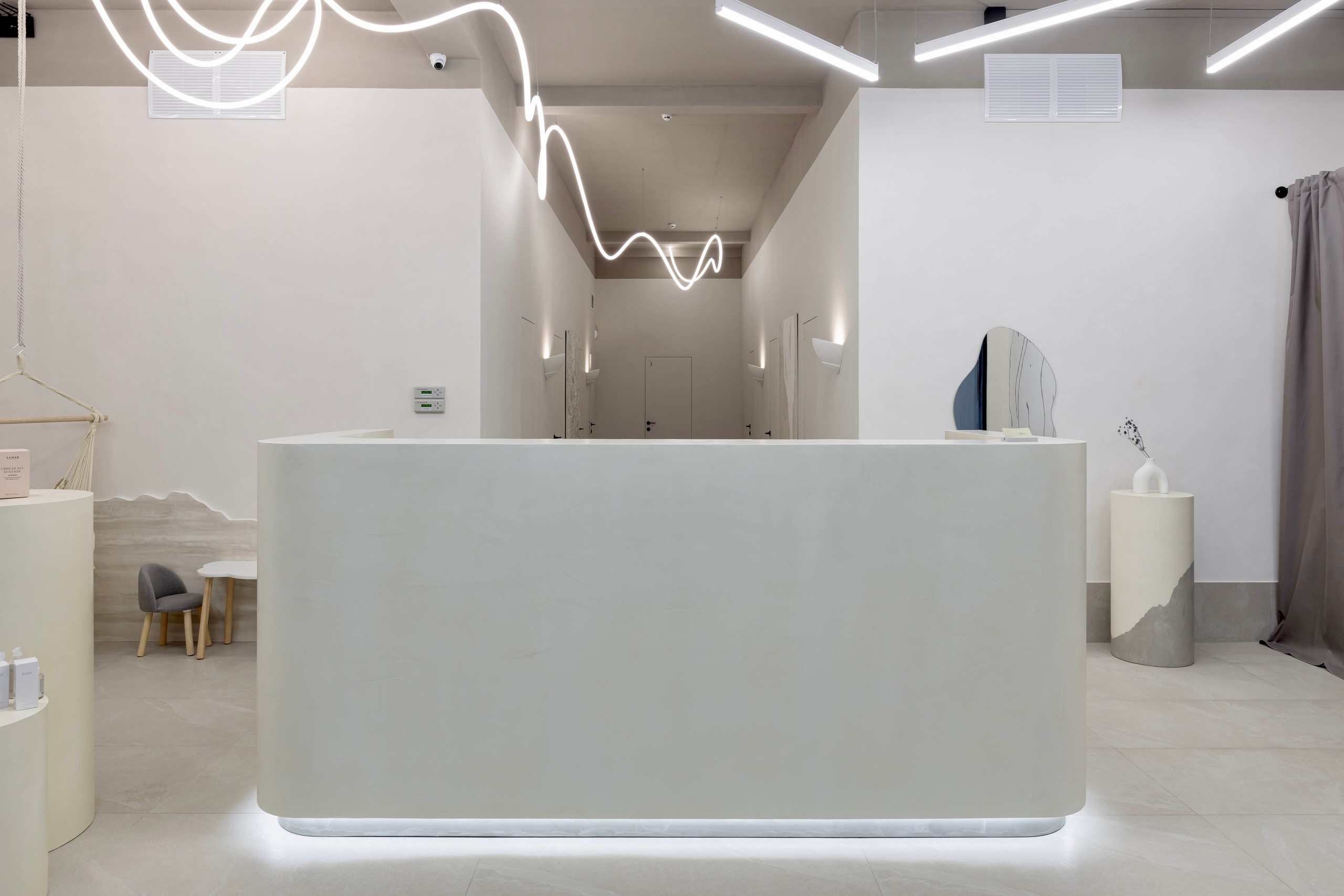 Салон профессиональной аппаратной косметологии DIO. SOLOMAKHINA| САЛОН ДЕКОРАТИВНЫХ ПОКРЫТИЙ|