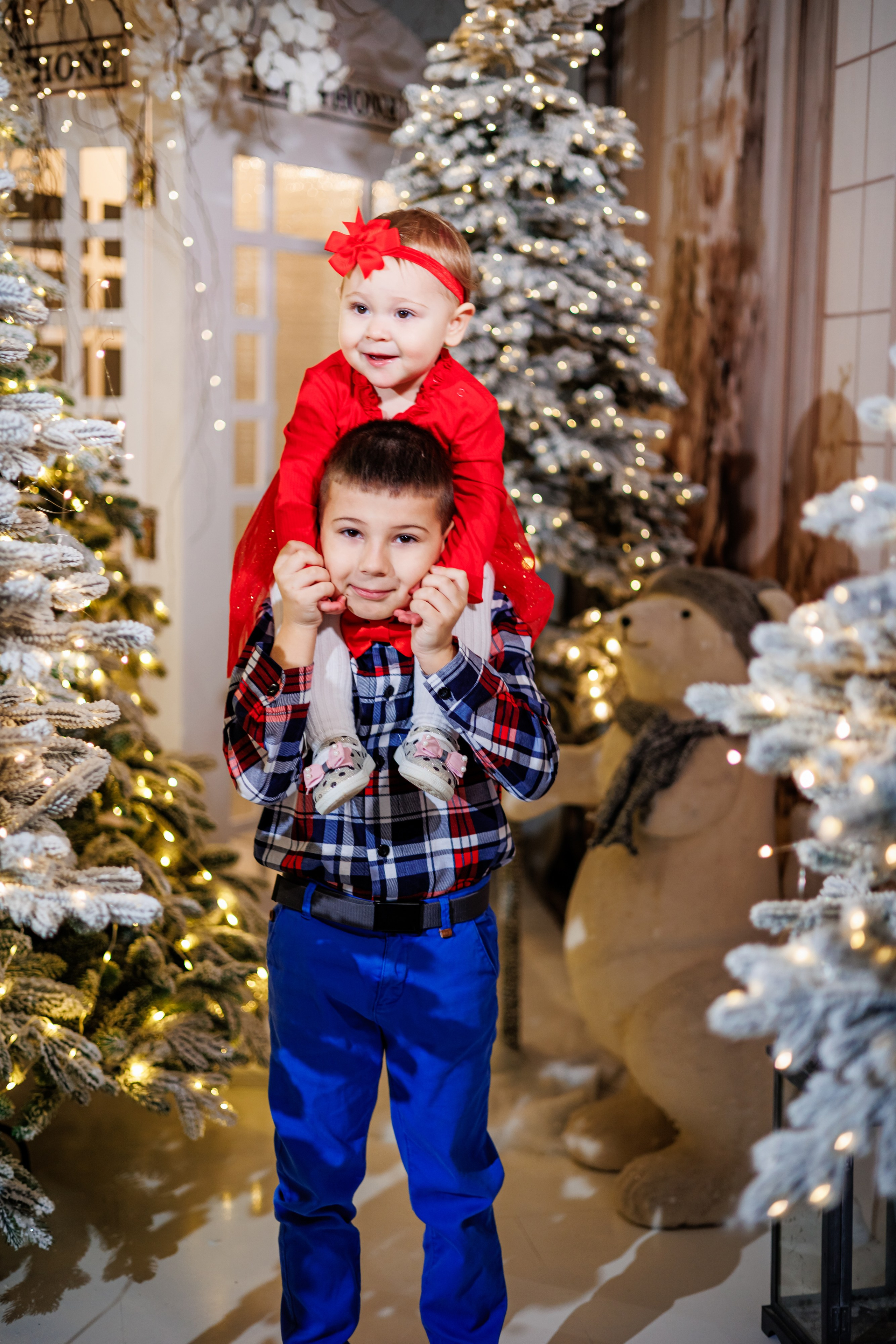 Юля с семьей Новый год 25. Свадебный и семейный фотограф в Армавире