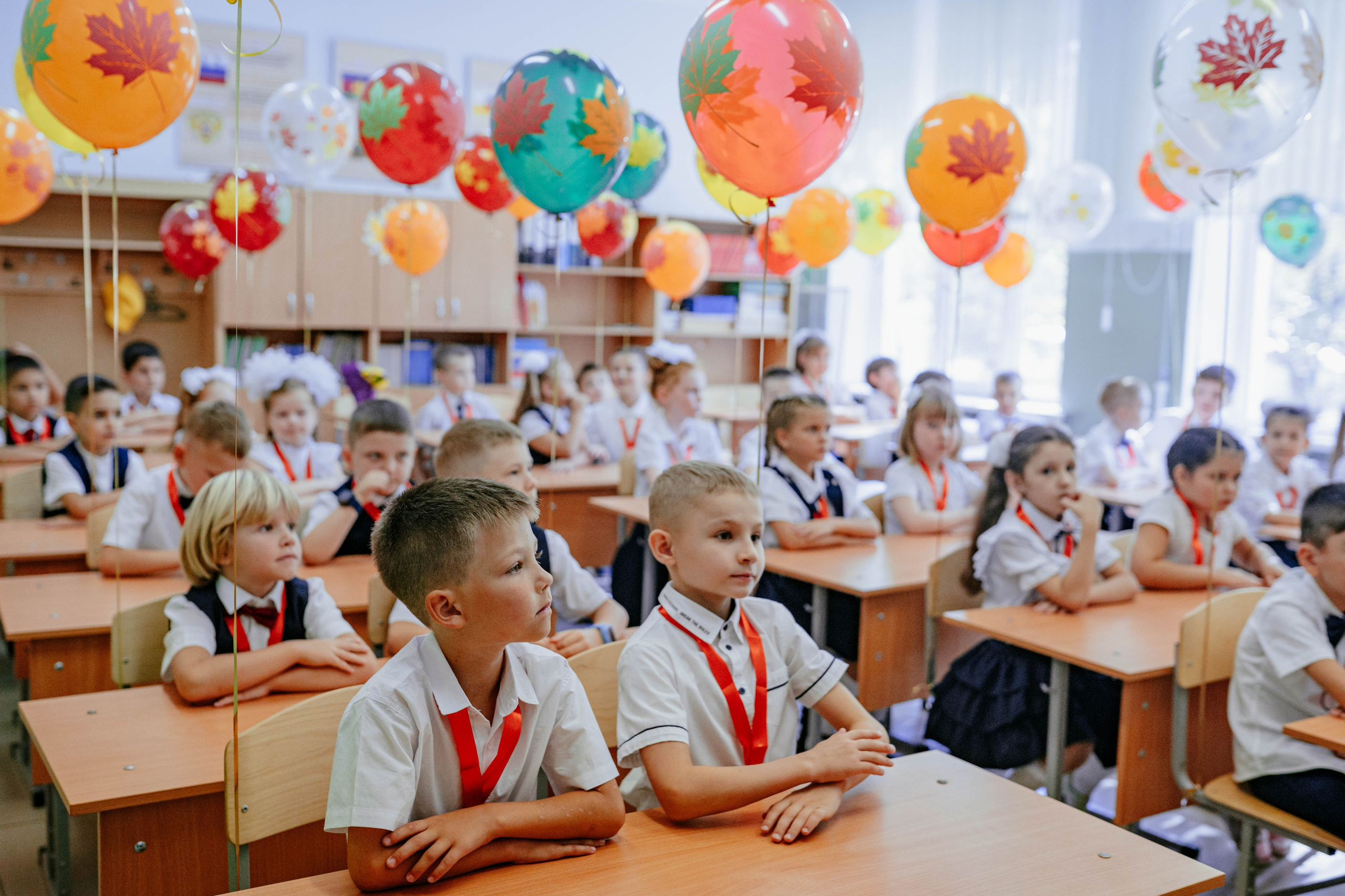 1 Сентября (СШ 63). Выпускные альбомы «Поколение» в городе Краснодар