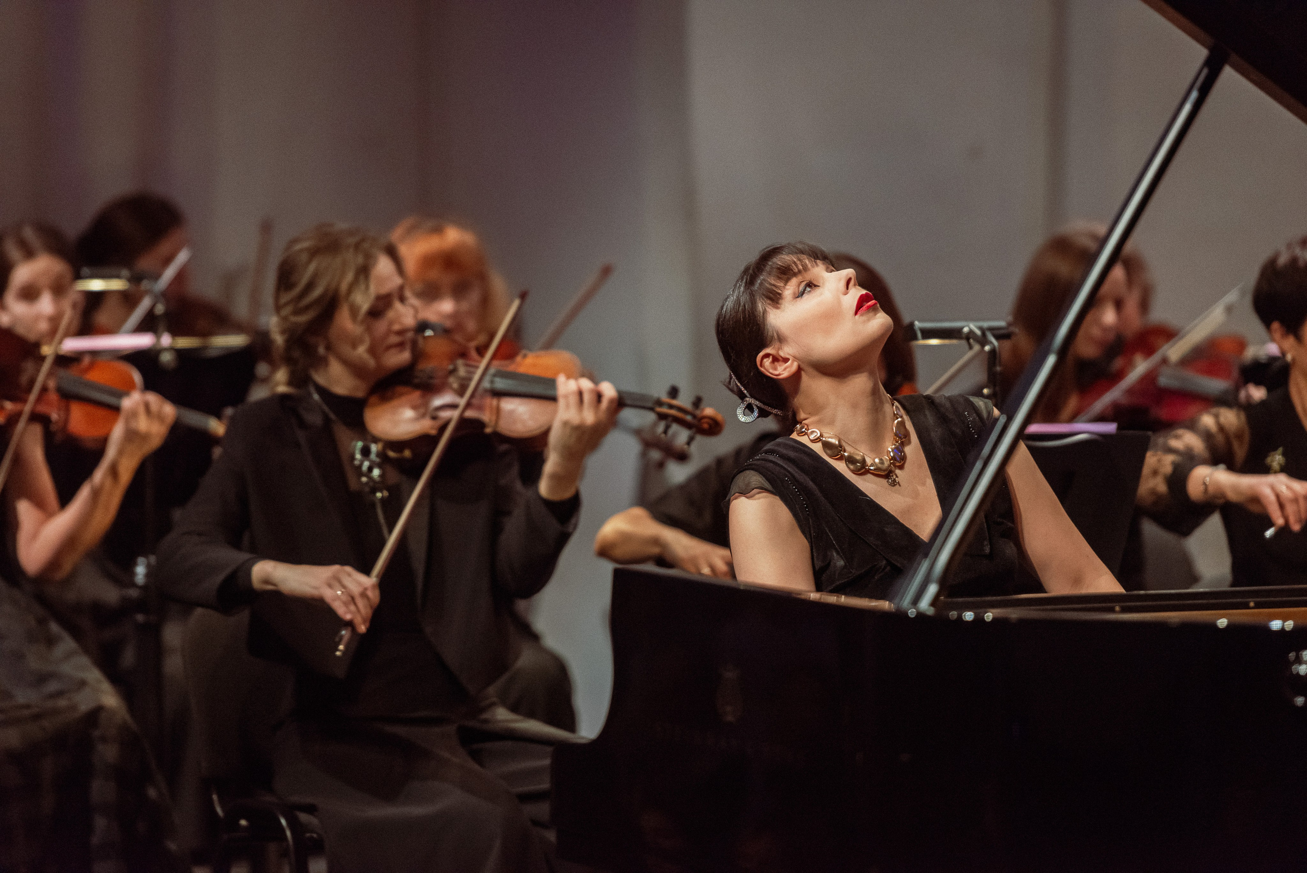 •Концерты. Фотограф Ксения Шевкопляс. г. Калининград. Кинематографический стиль — эстетика и истории, рассказанные через объектив