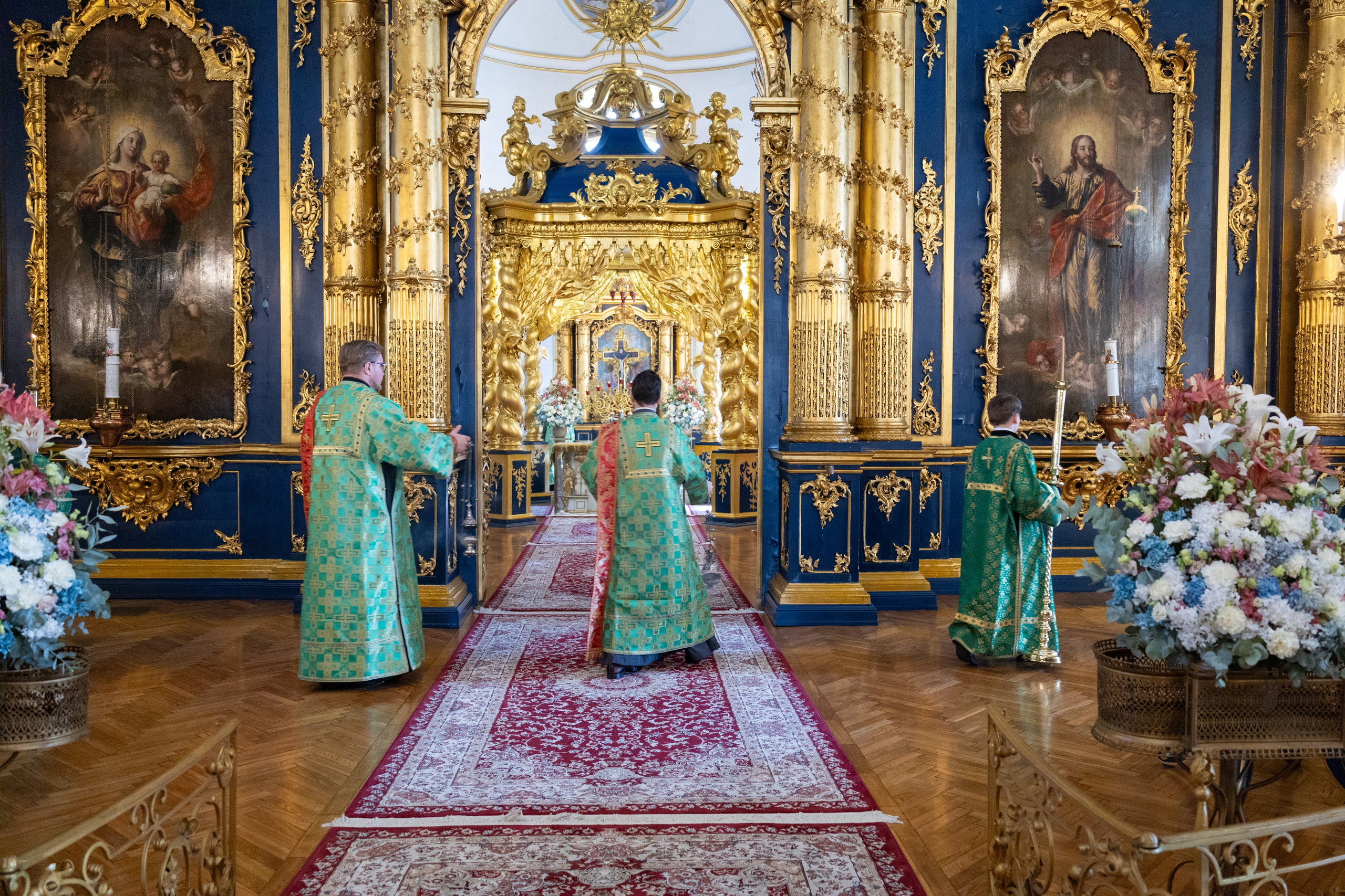 Неделя 16-я по Пятидесятнице, по Воздвижении. Глас 7-й. Попразднство Воздвижения Креста. Вмч. Никиты. НИКОЛО-БОГОЯВЛЕНСКИЙ МОРСКОЙ СОБОР